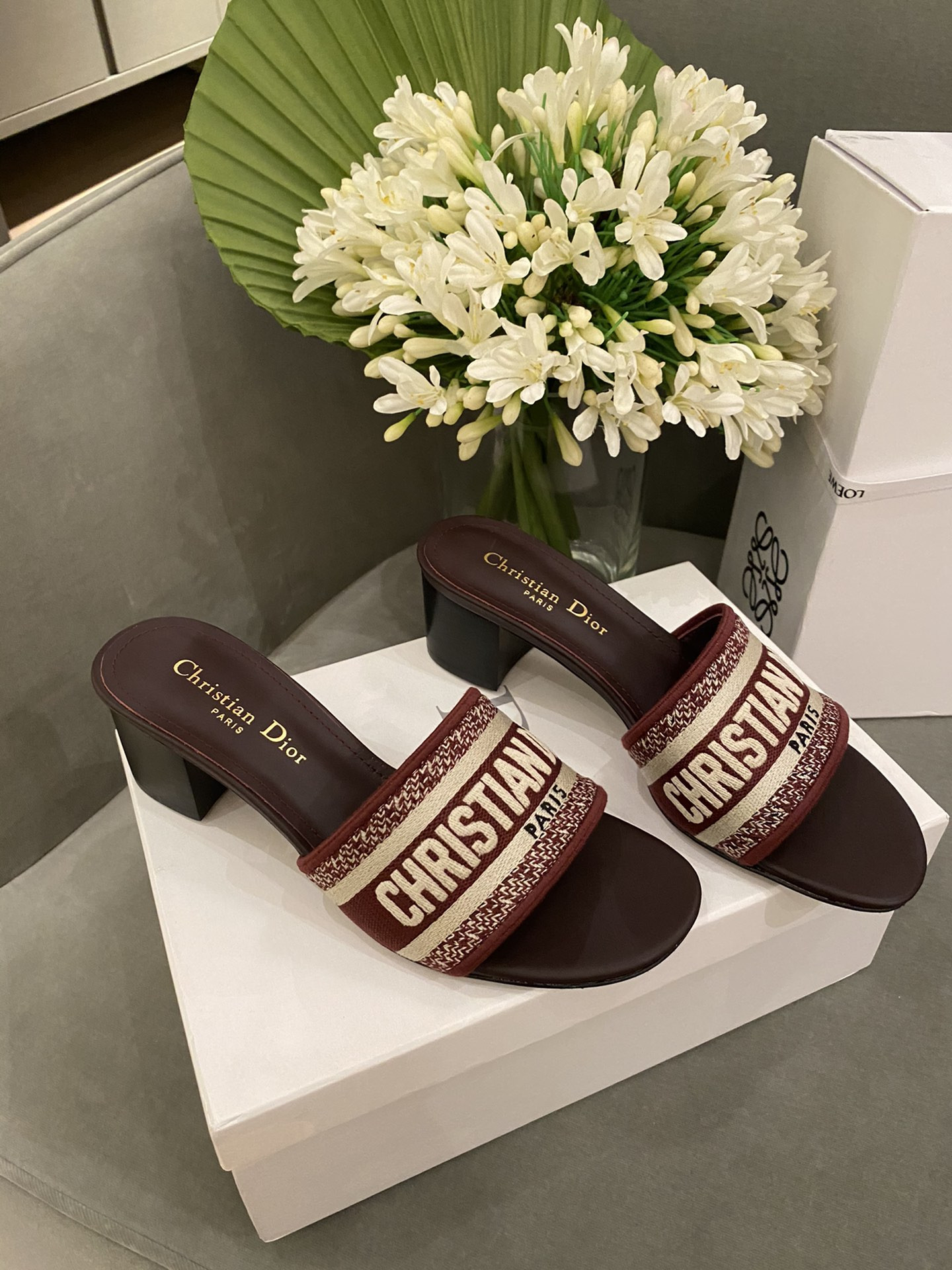 D*or slippers