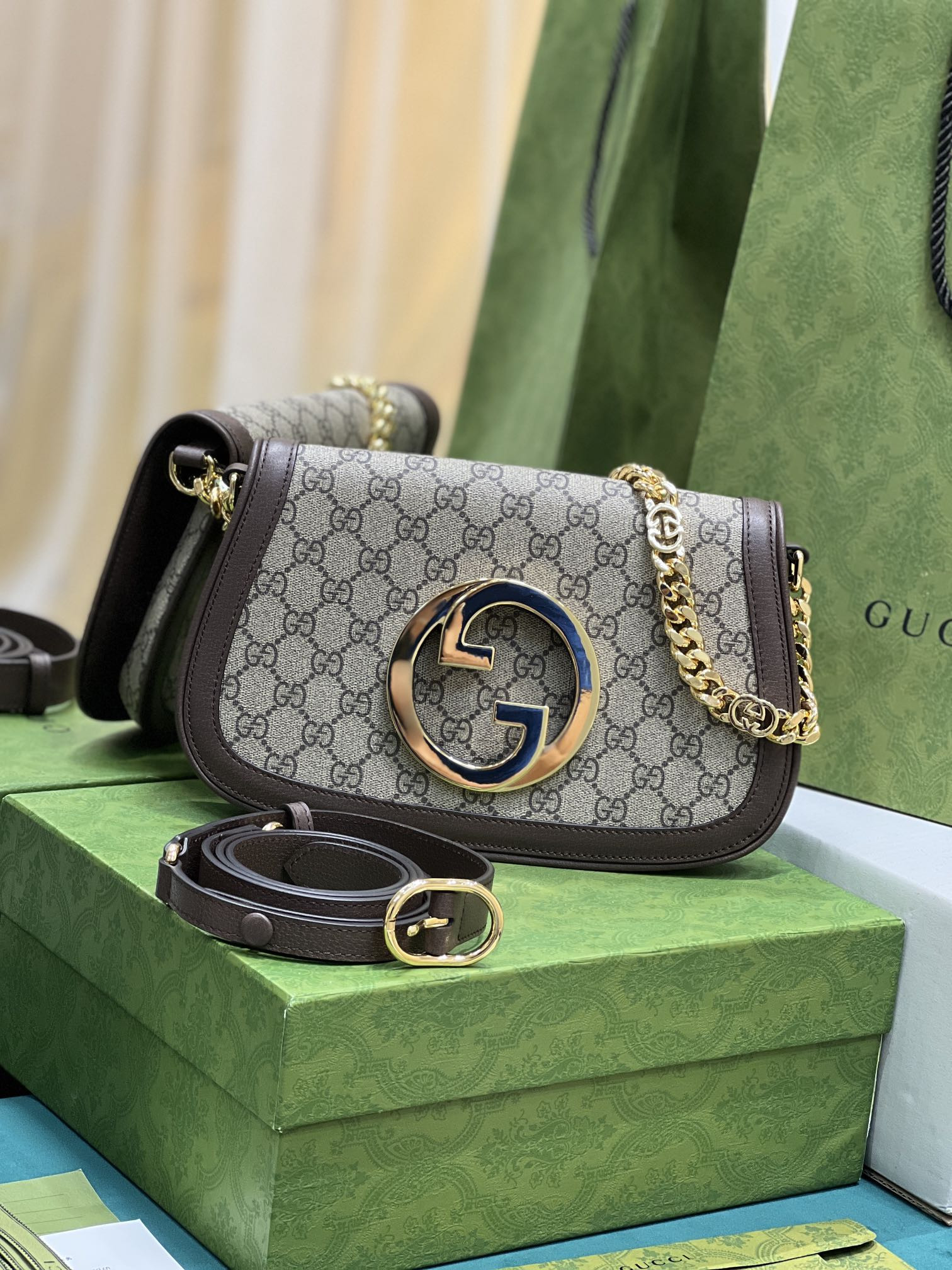 G*u*i blondie shoulder bag-28*16*4cm