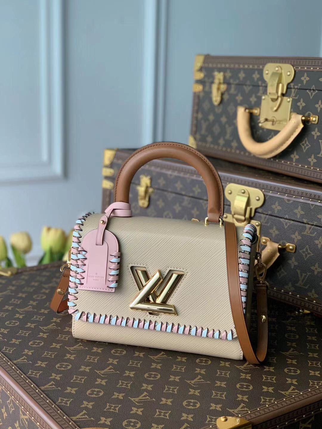 l0*is V*t0n twist mm-23*18*8cm