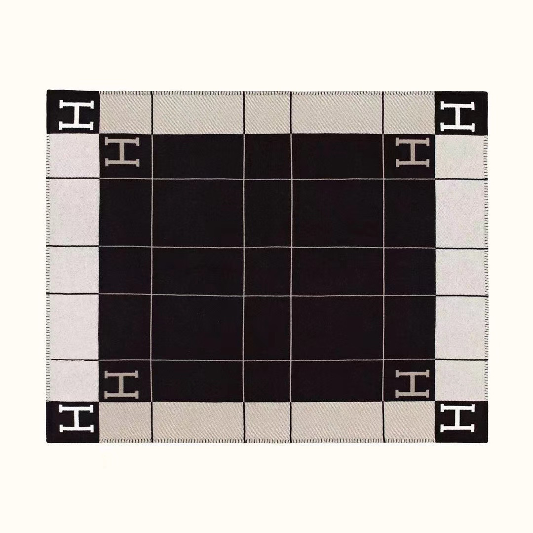 H**mes blankets-180*140cm