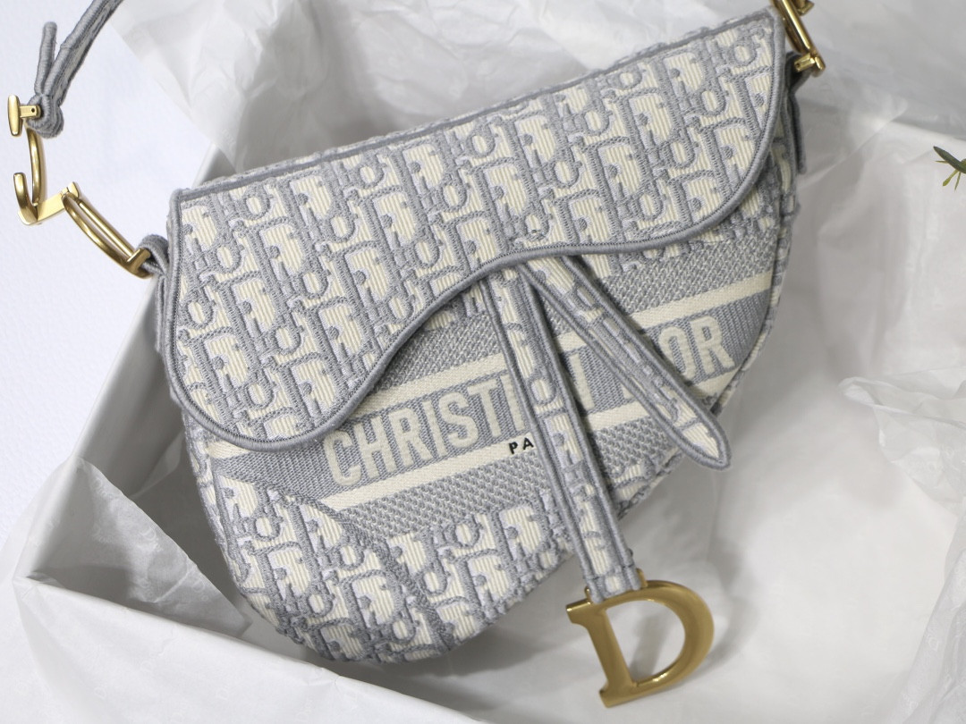 D*or saddle bag-25.5 x 20 x 6.5cm
