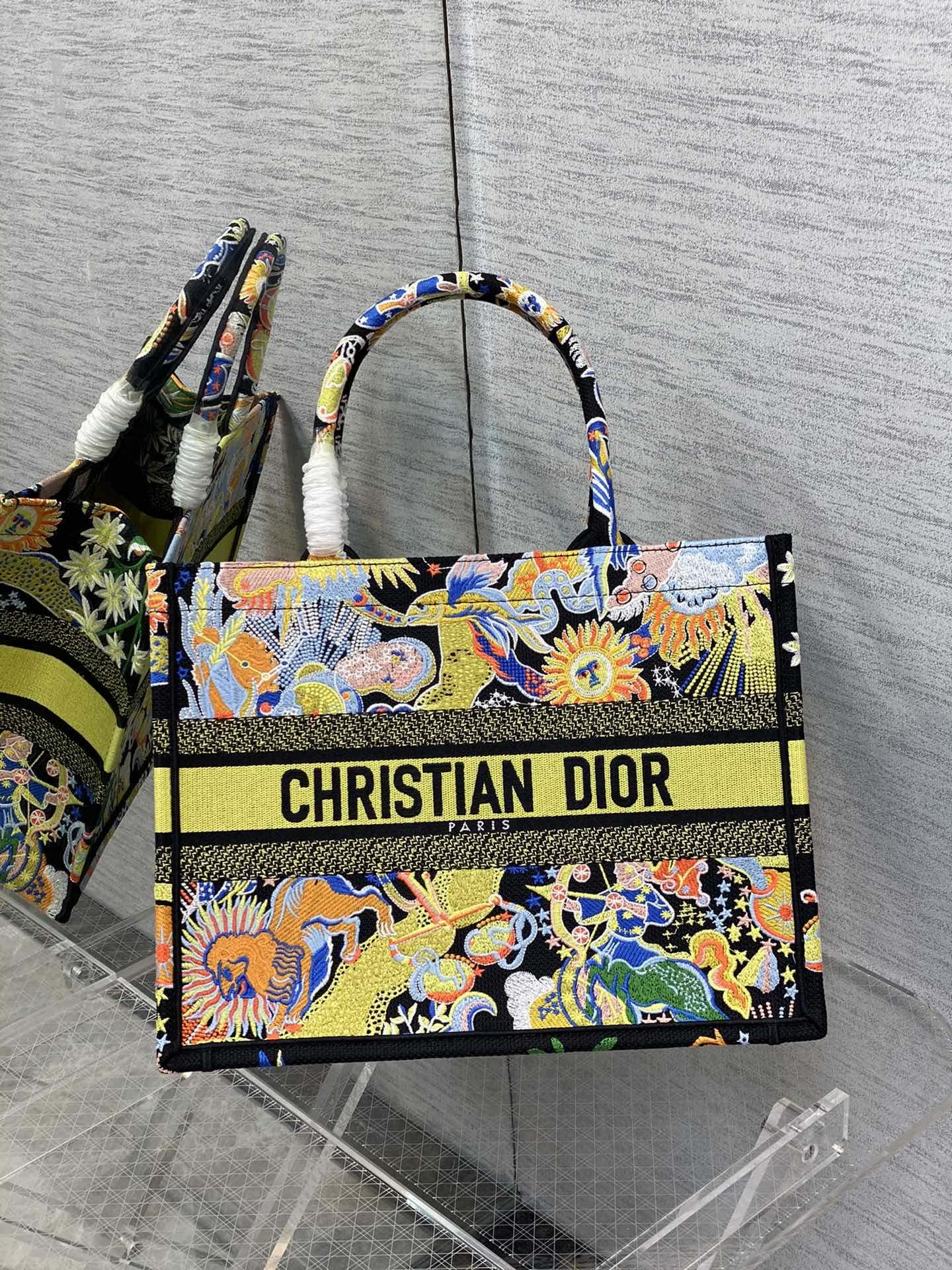 D*or small book tote-36.5cm