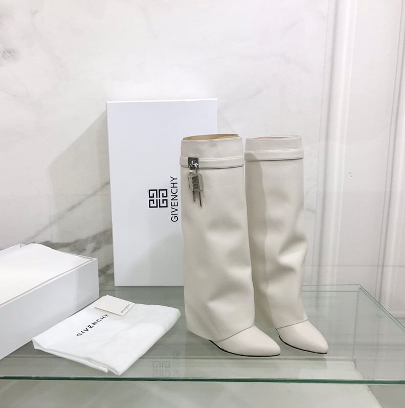 G1uenchy boots(eu35-42)