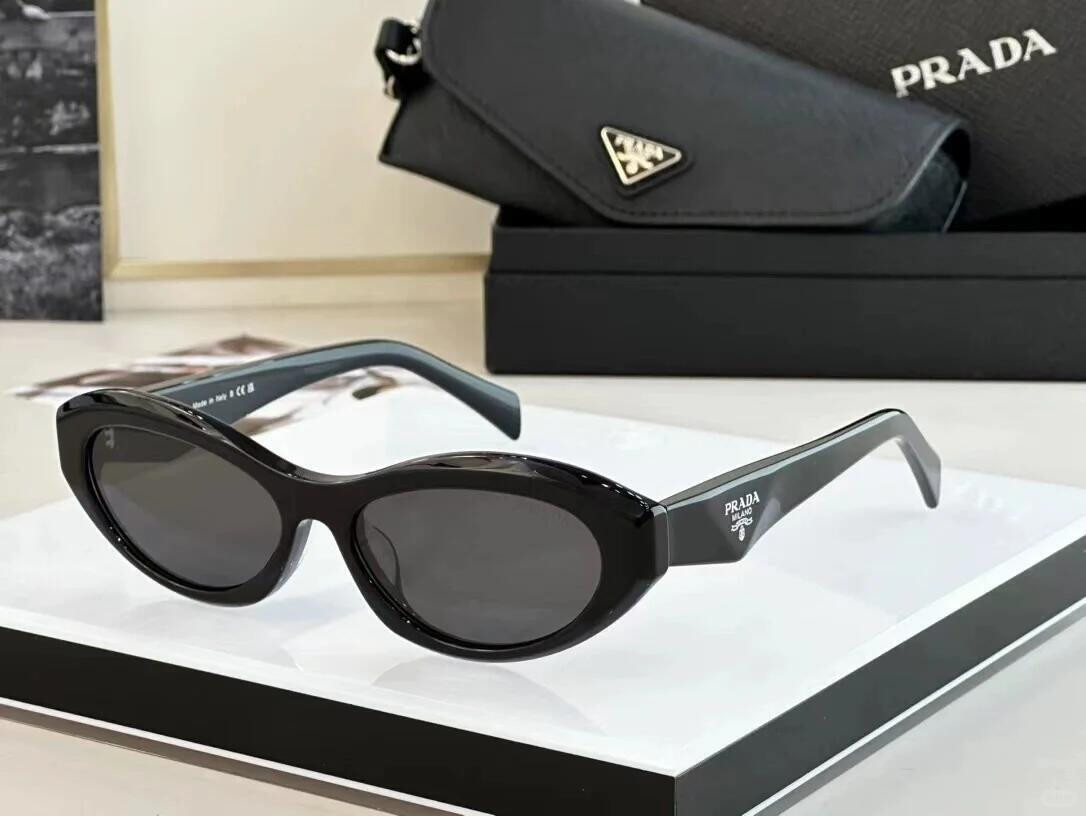 Pra*a Sunglasses