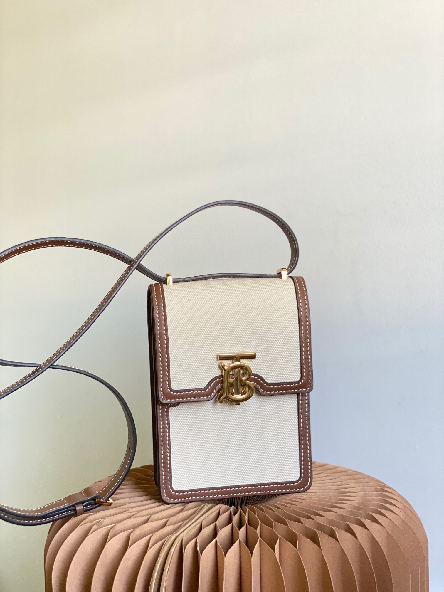 B**rry robin bag-13.5 x 4.5 x 19cm