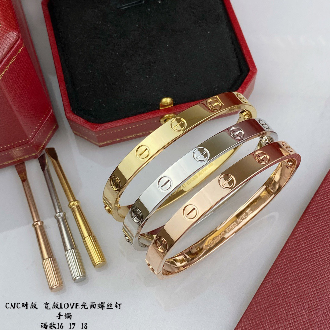Ca*t*er bracelet