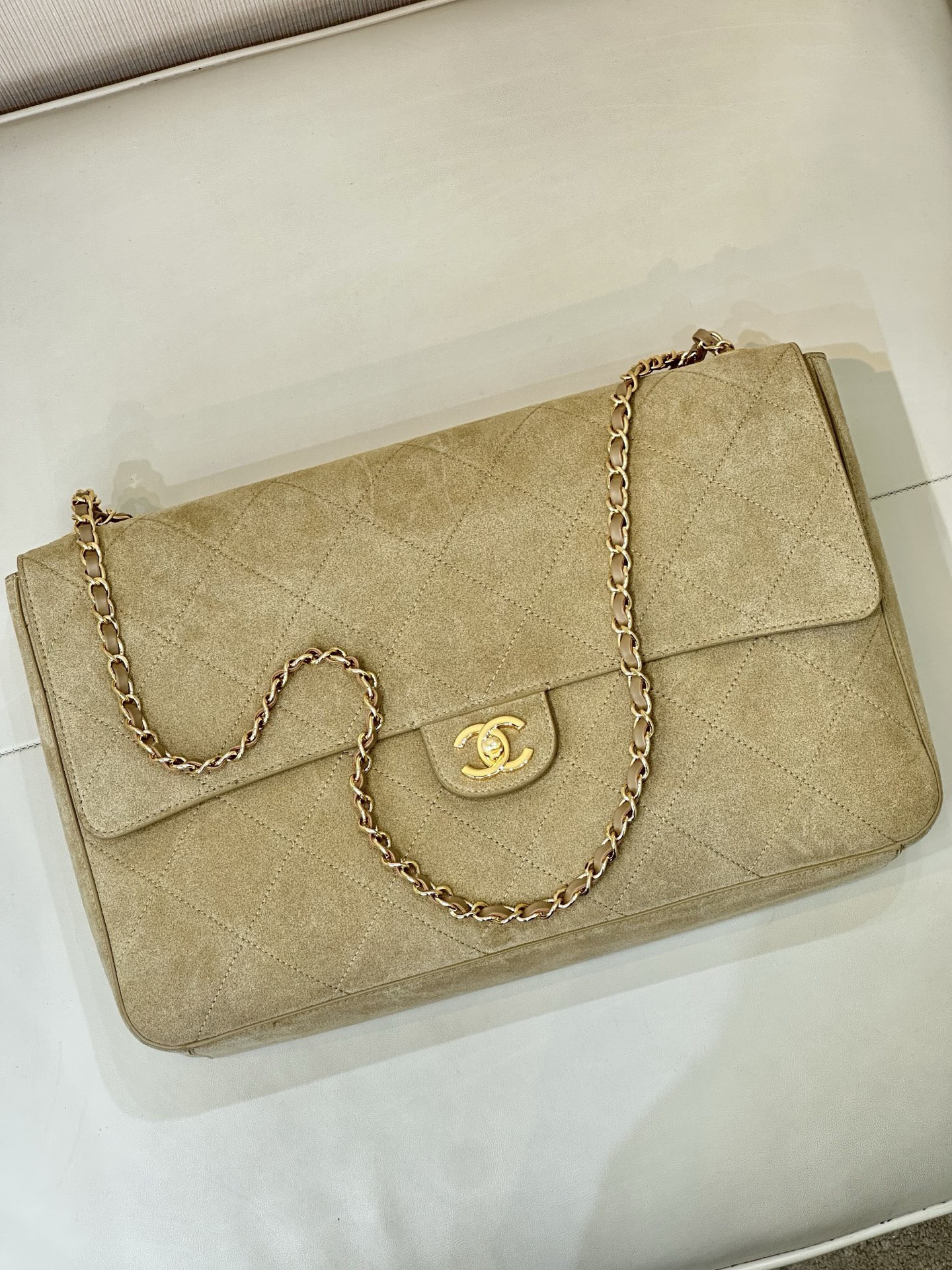 Ch@nel Maxi flapbag , Suede Calfskin & Gold-Tone Metal-26*38.5*11CM