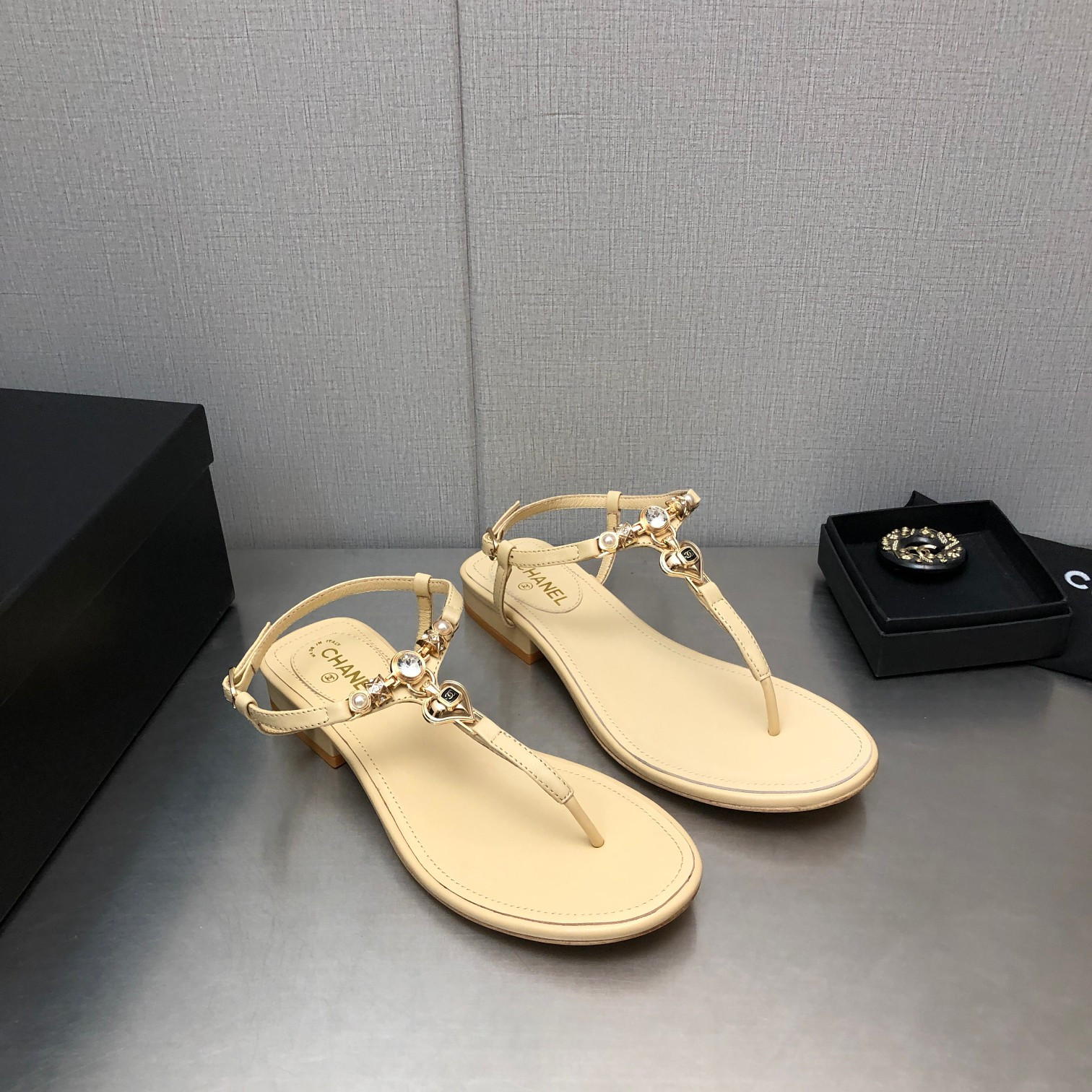 Ch@nel 2023ss Sandals