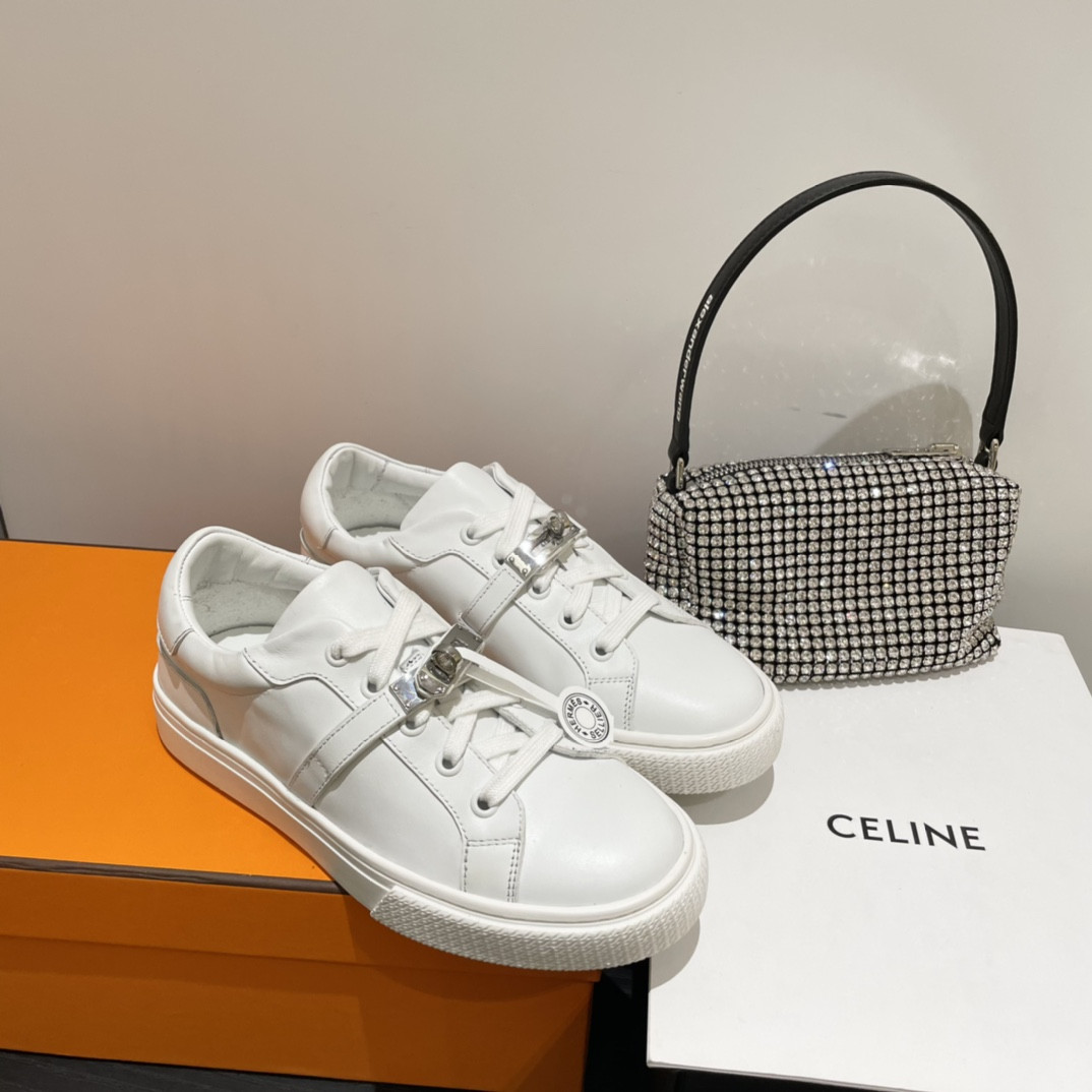 H**mes sneakers