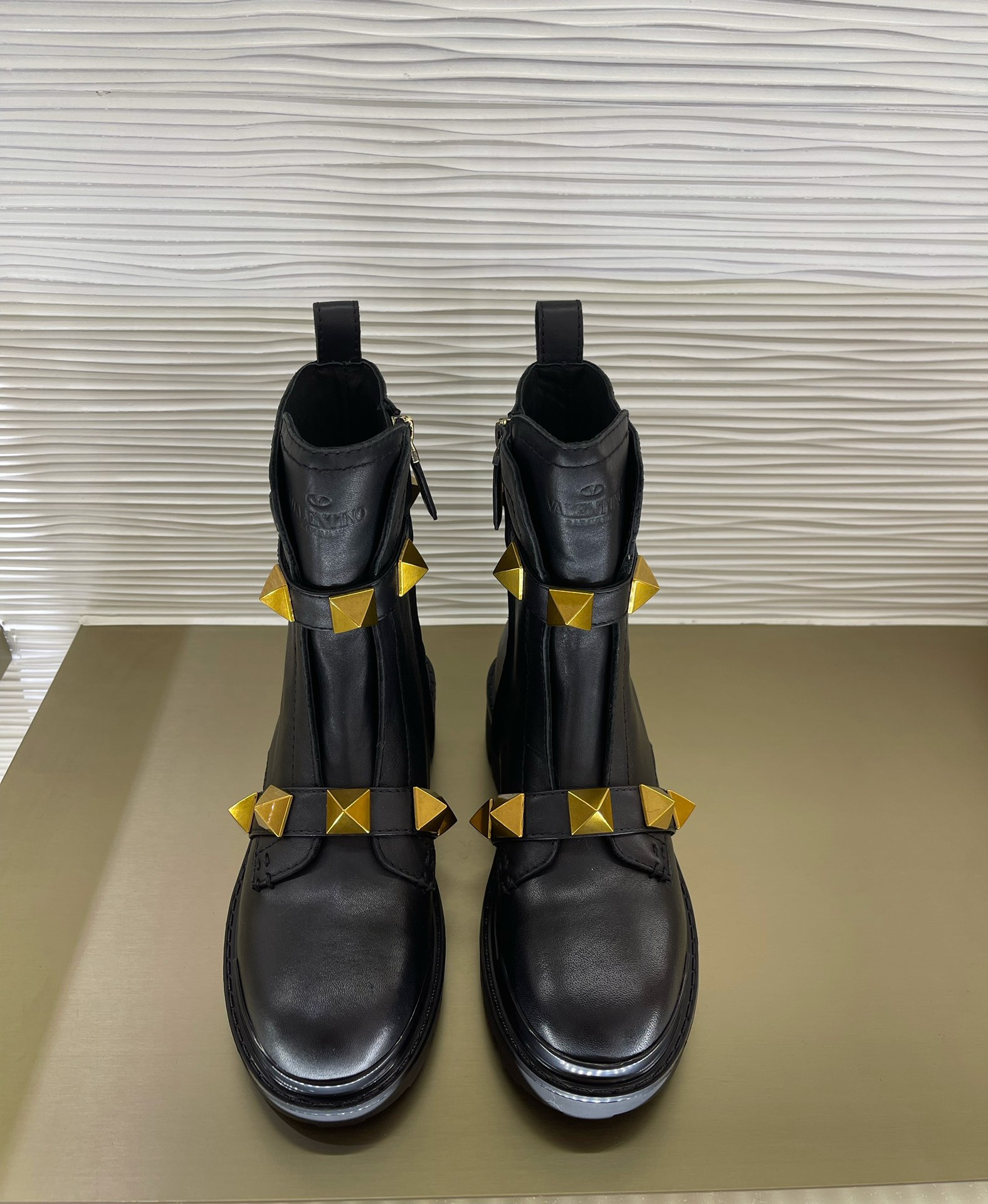 Va1e*ntin0 boots(eu35-41)