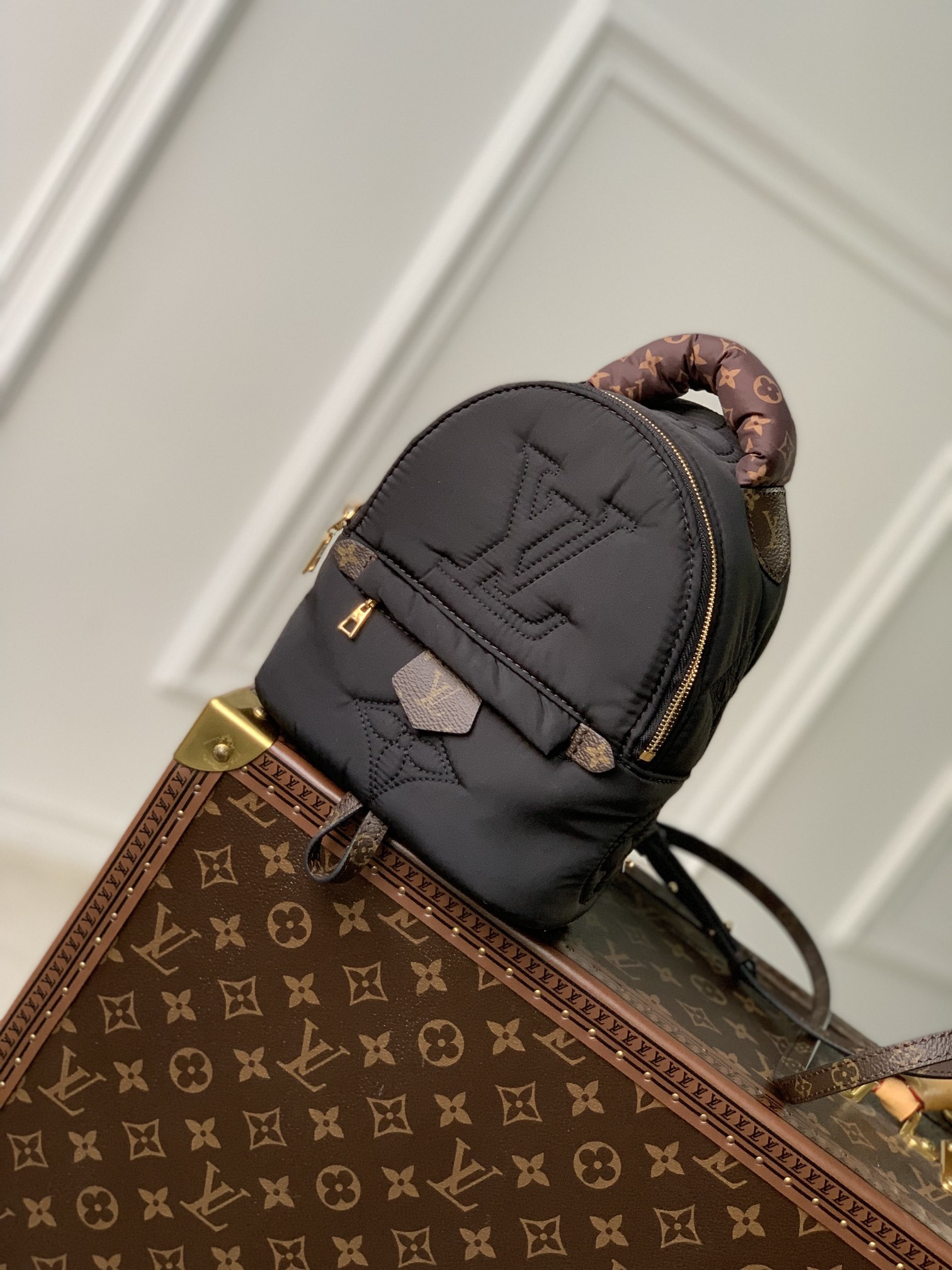 l0*is V*t0n pillow palm springs backpack-17 x 22 x 10cm