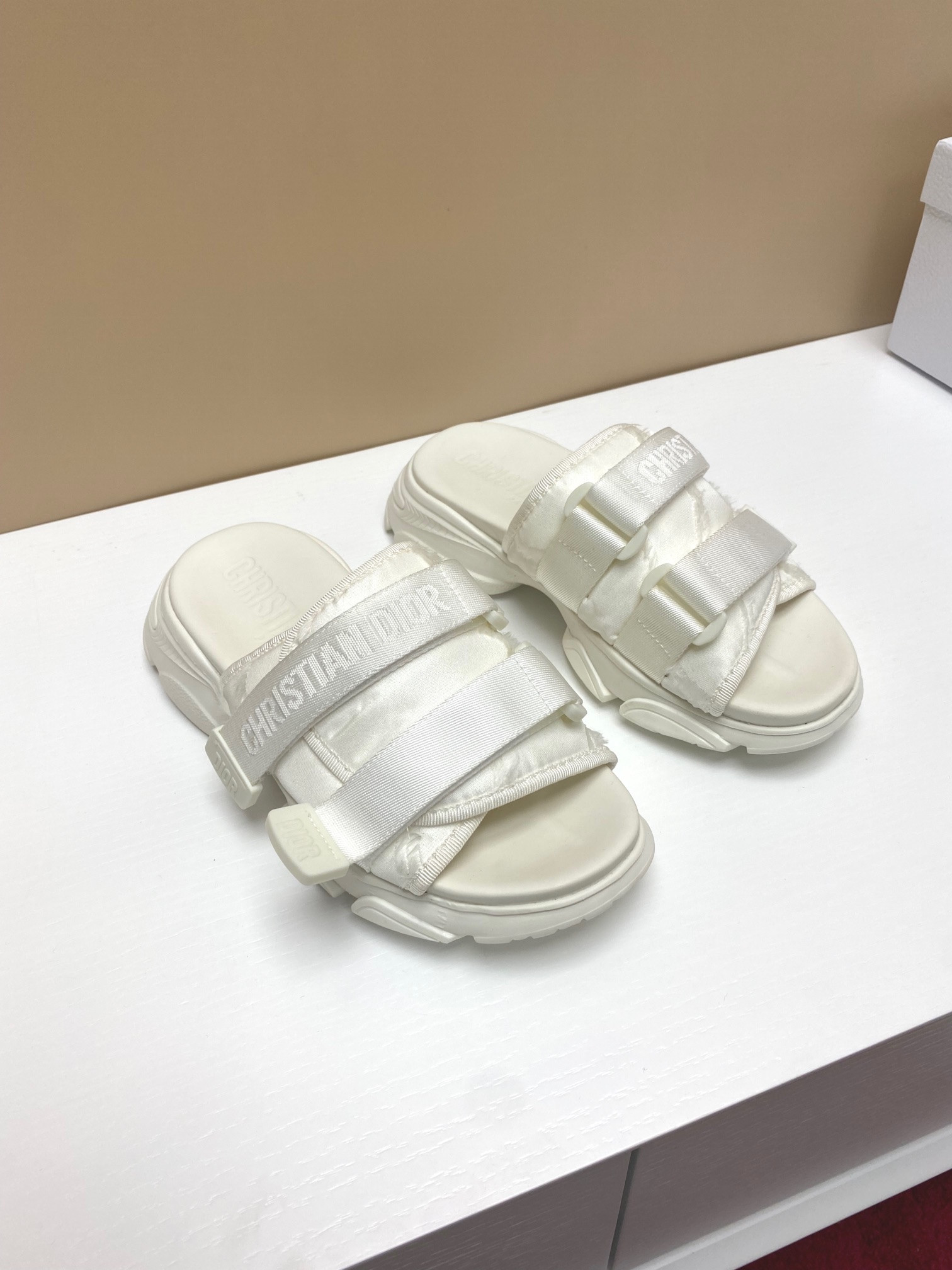D*or slippers-5cm