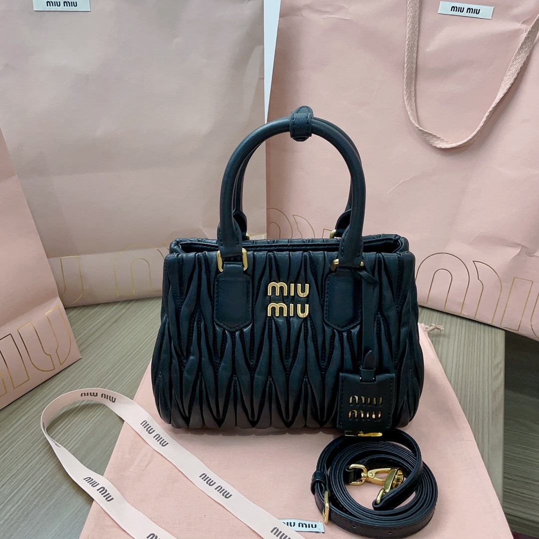 M*um*u tote-20 x16 x11cm