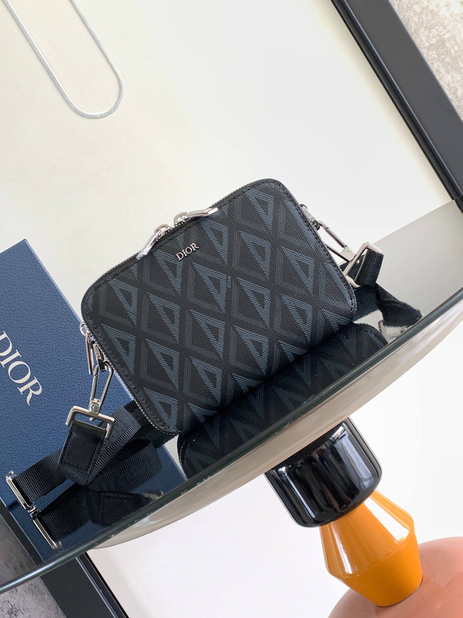 D*or oblique handlebag-17 x 12.5 x 55cm