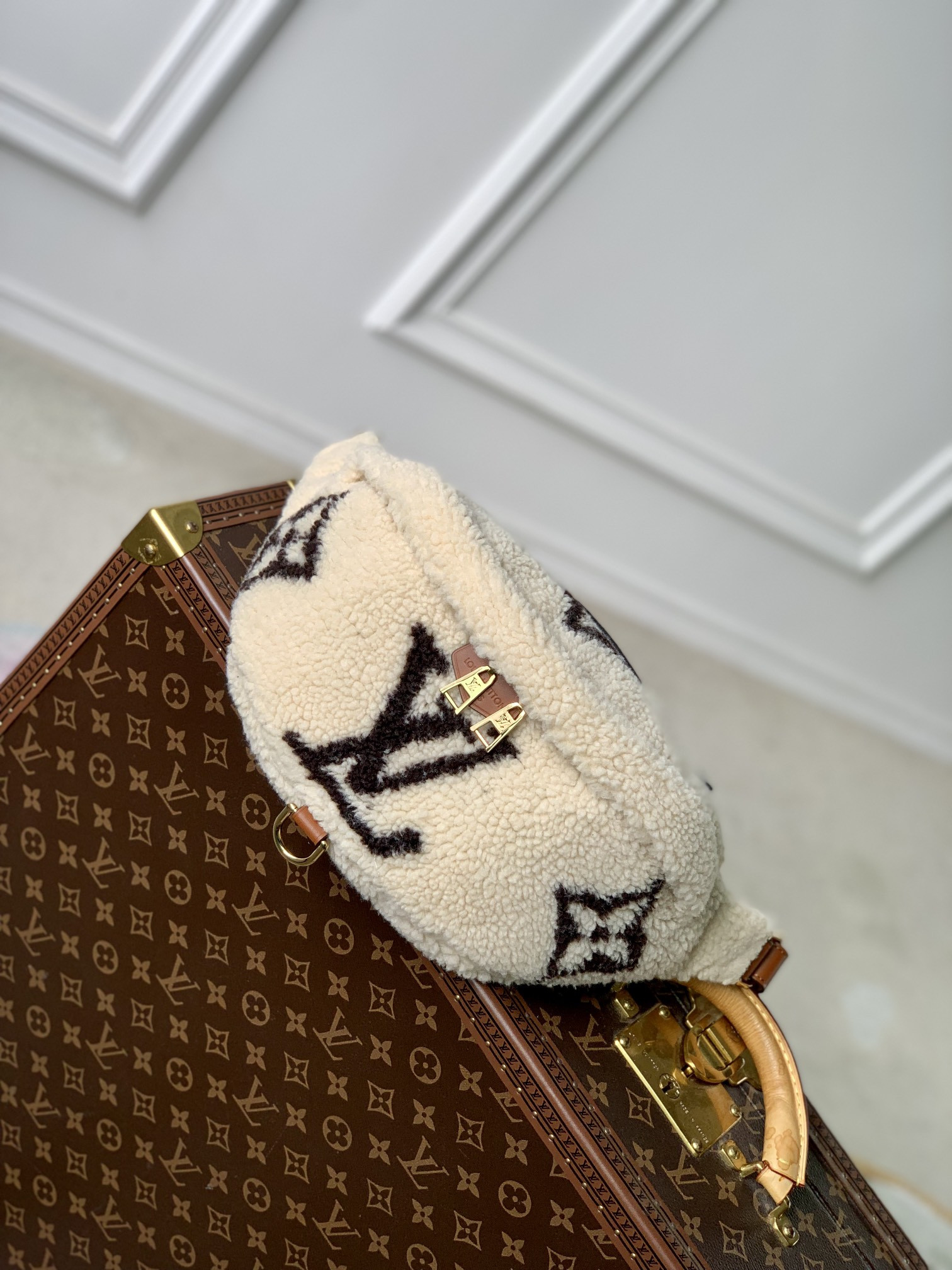 l0*is V*t0n bumbag-m23715-37*14*13cm