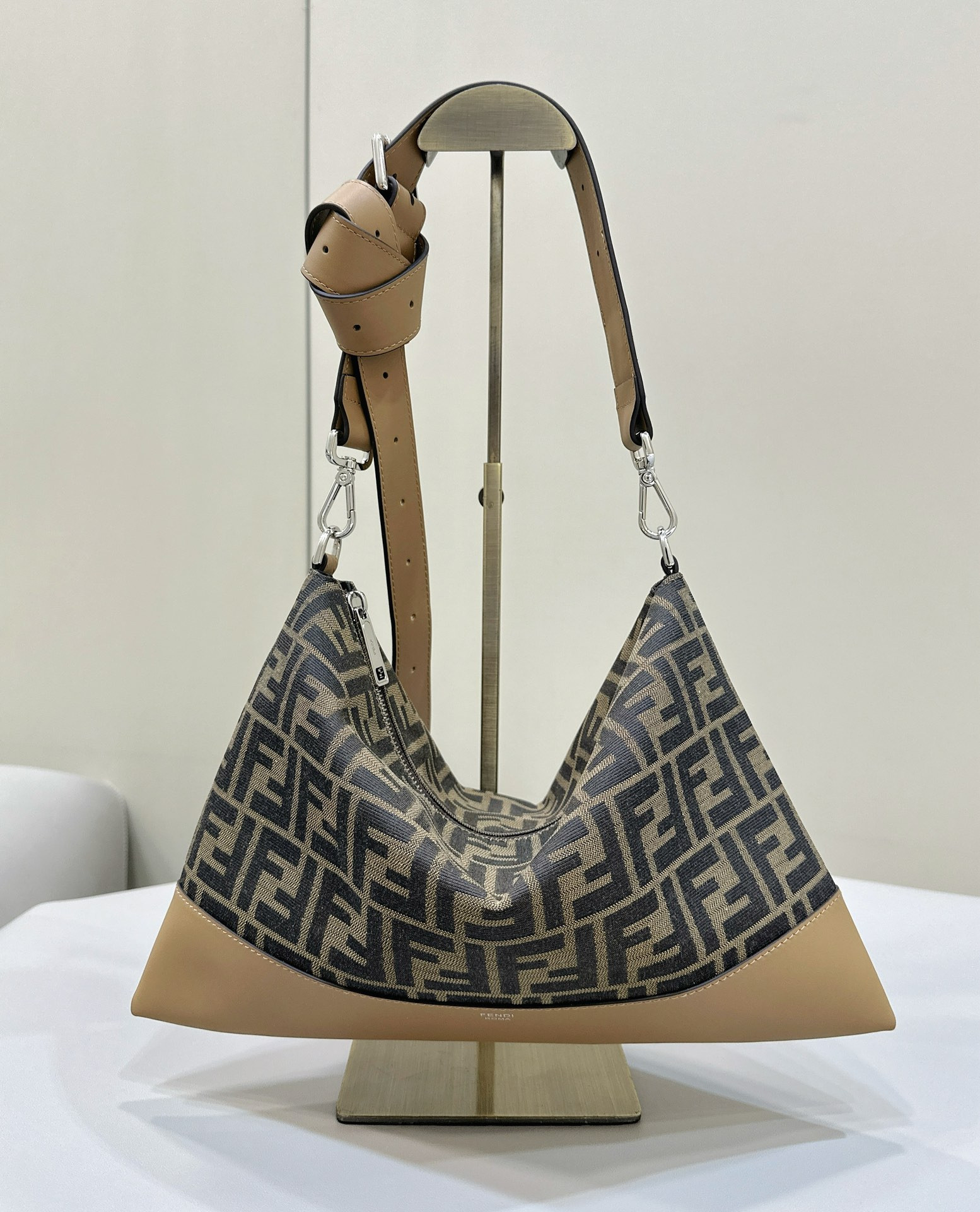 F**di baguette bag-33.5x23cm