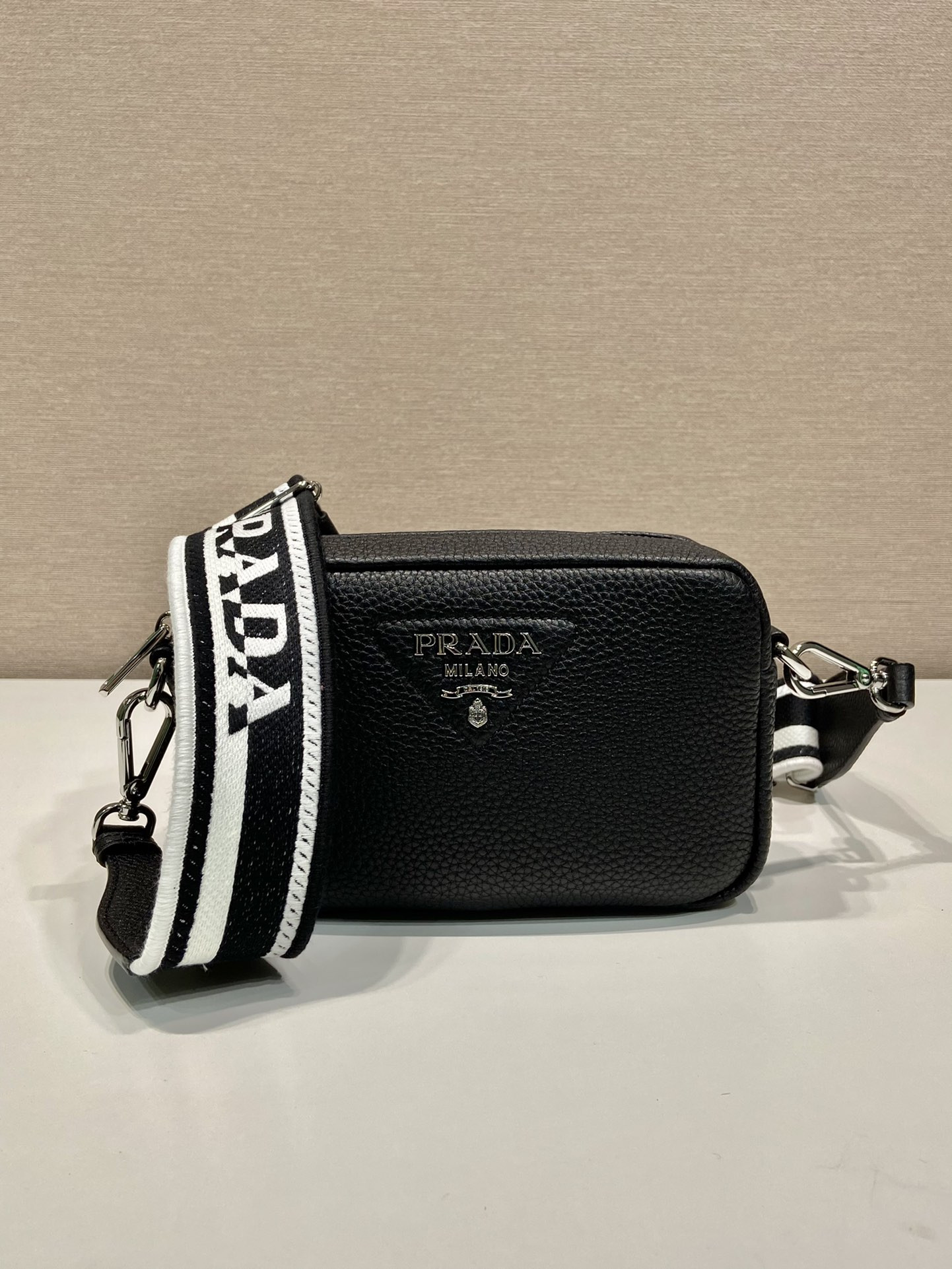 Pra*a 1bh192 crossbody bag-19*12*6cm