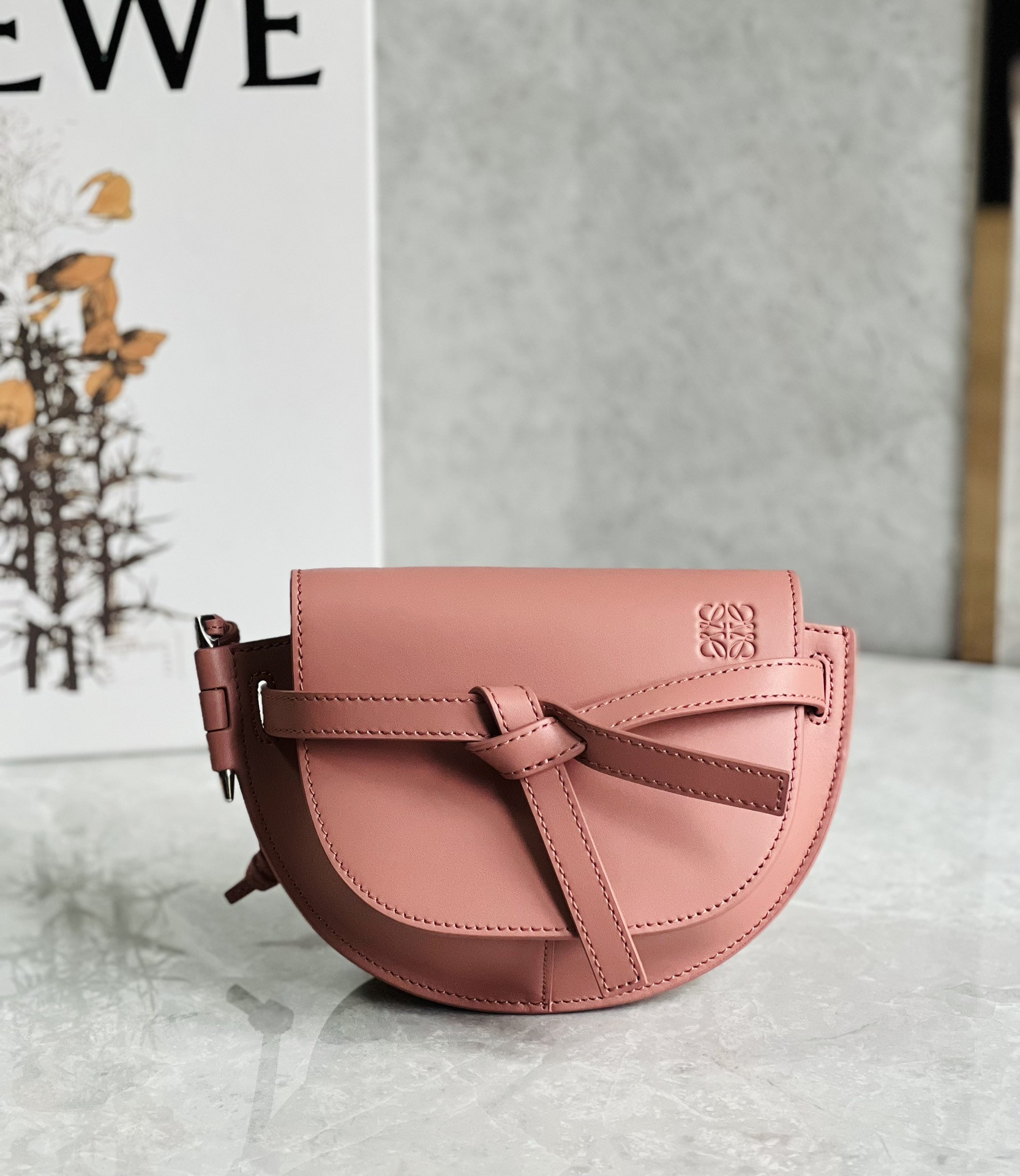 L0ew* mini puzzle gatedual bag-21*12.5*9cm