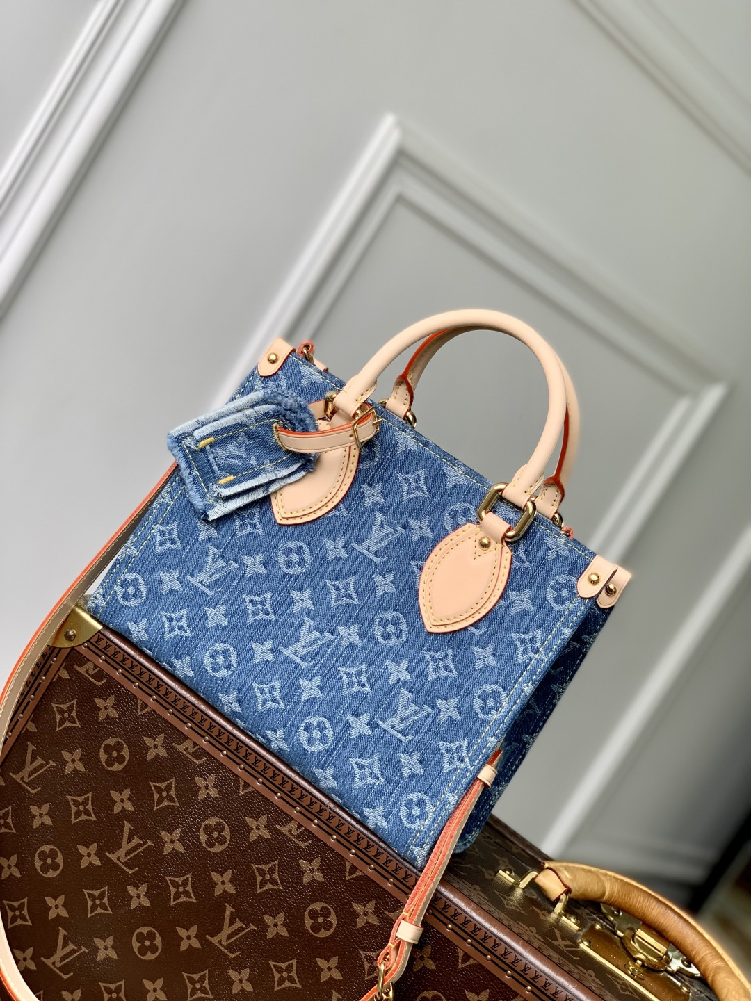l0vis Vvtt0n onthego handbag-4633-19 x 11.5 x 25cm
