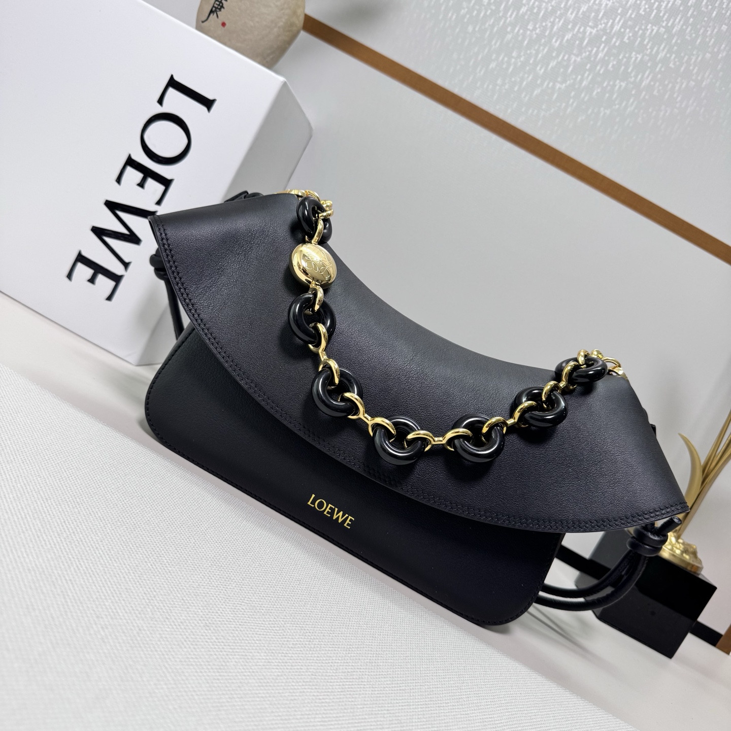 Lowee Ola Chain-Link Shoulder Bag-26*18*13CＭ