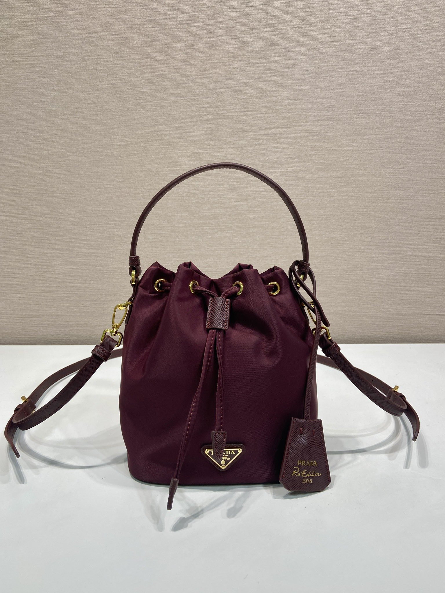 Pra*a 1be067 bucket bag-15.5*19.5*10cm
