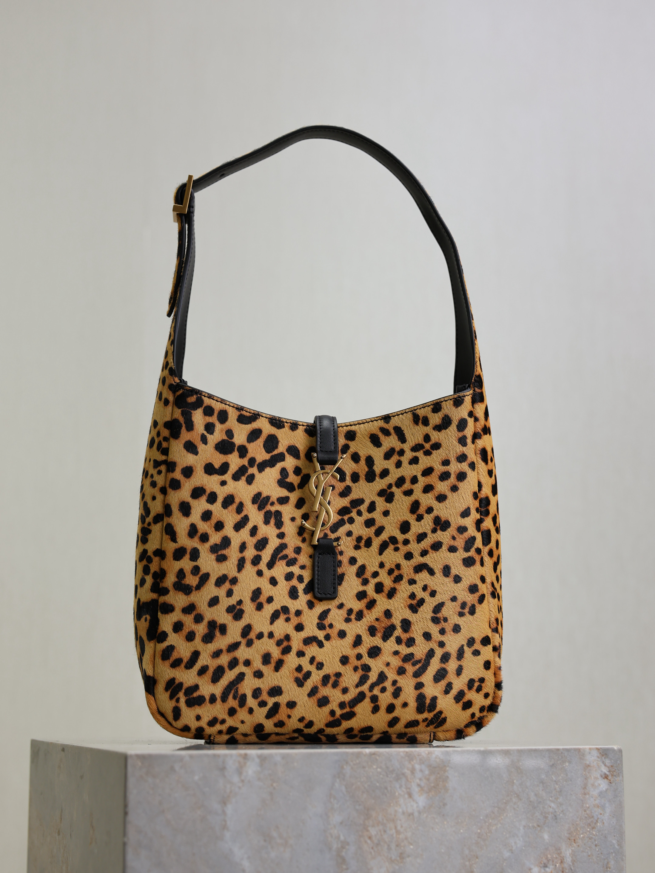 Y51 le5a7 vintage bag-23×22×8.5cm