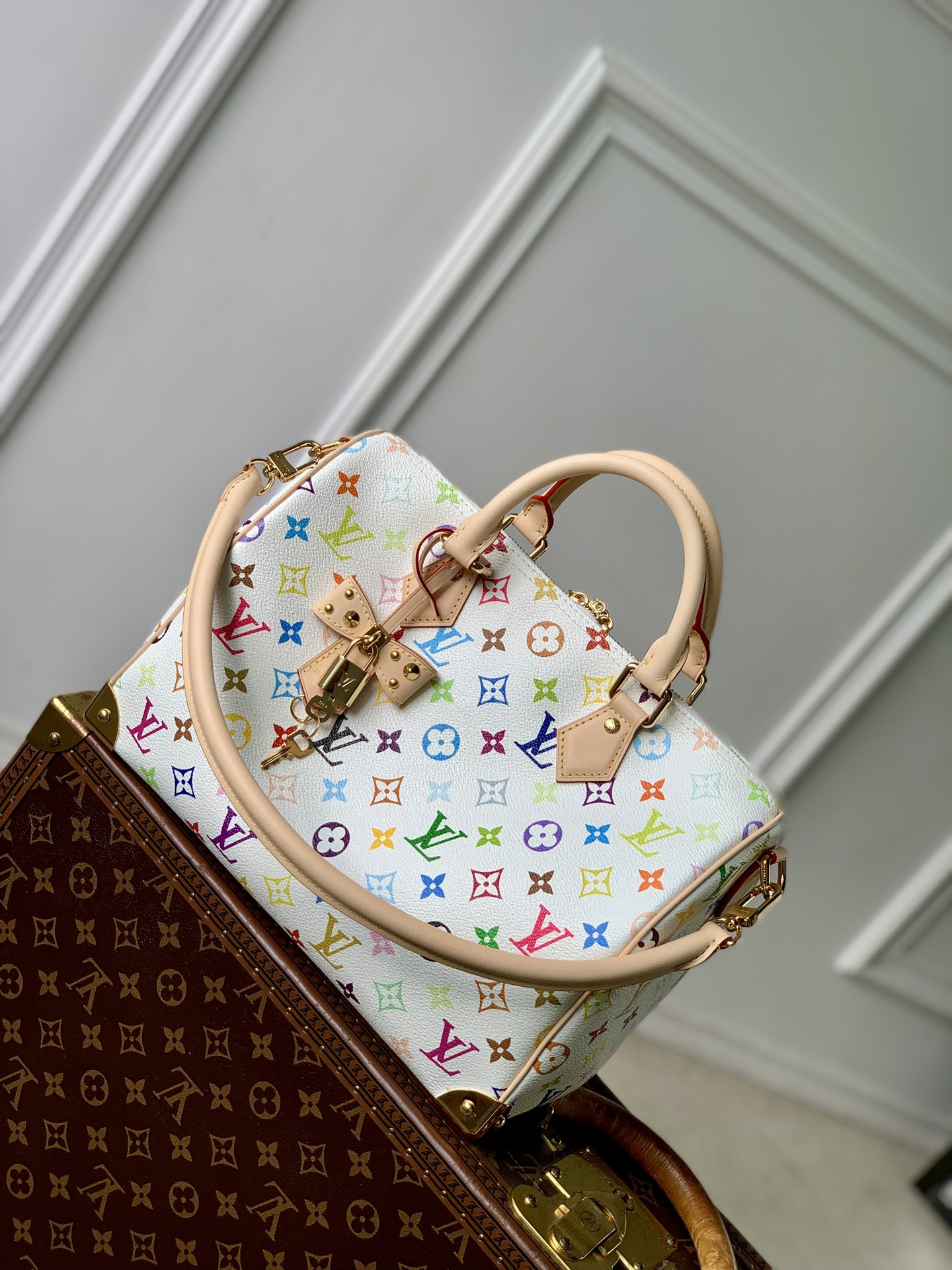L0vis Vvtt0n Speedy Soft 30 Lucky-21 x 17 x 30CM