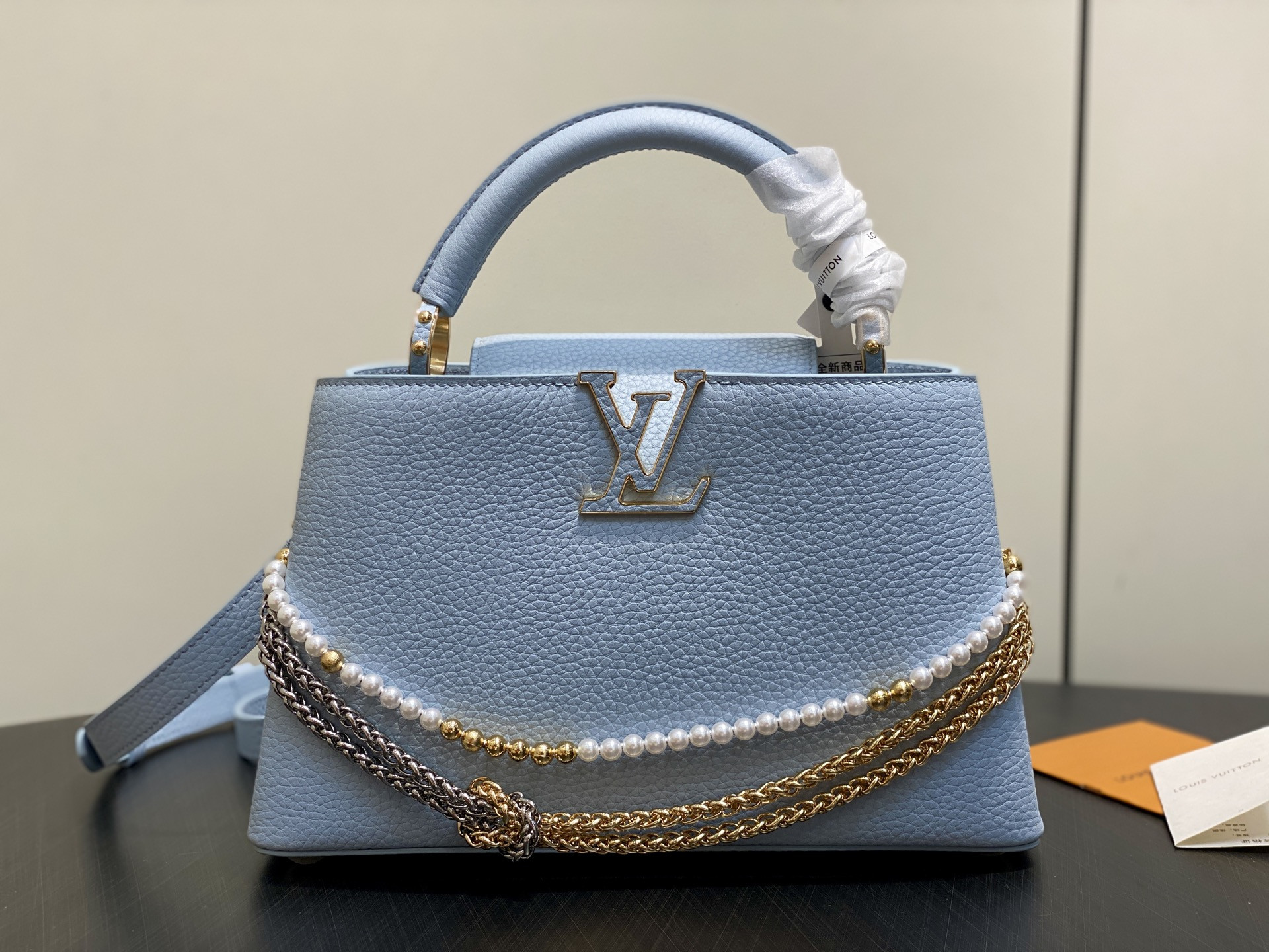 L0vis Vvtt0n Sac Capucines East West BB-29x18x9CM
