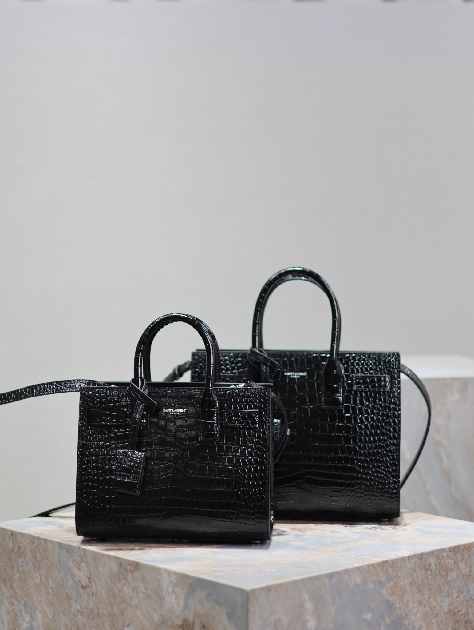 Y51 Sac De Jour-22x18x10.5&26x20.5x12.5CM