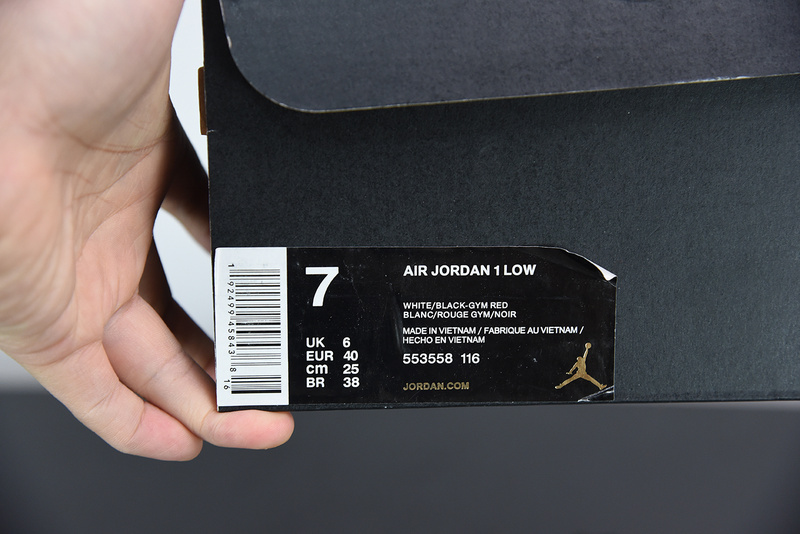 AIR JORDAN 1 LOW 