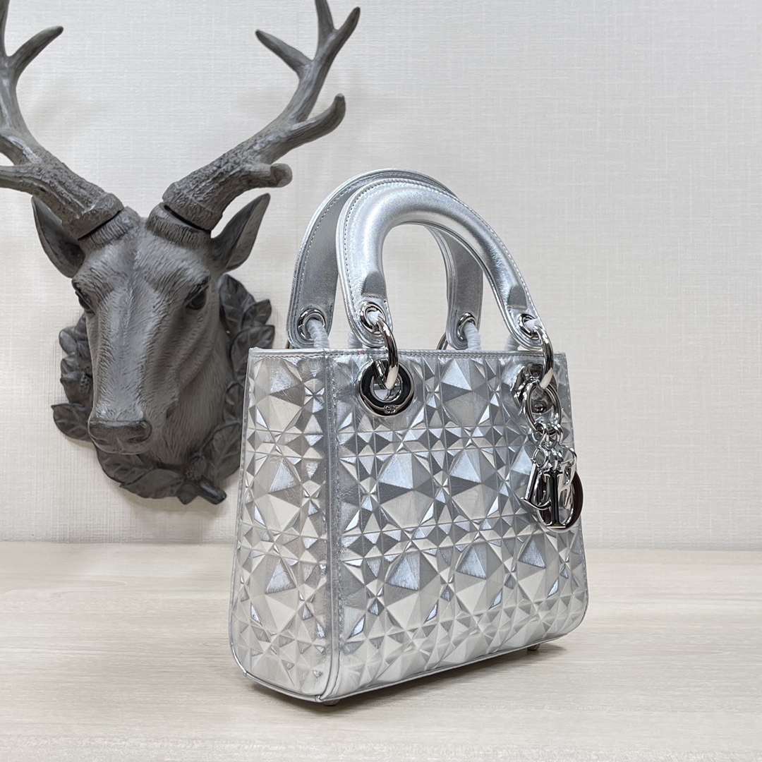 lady D*or-17*15*8cm