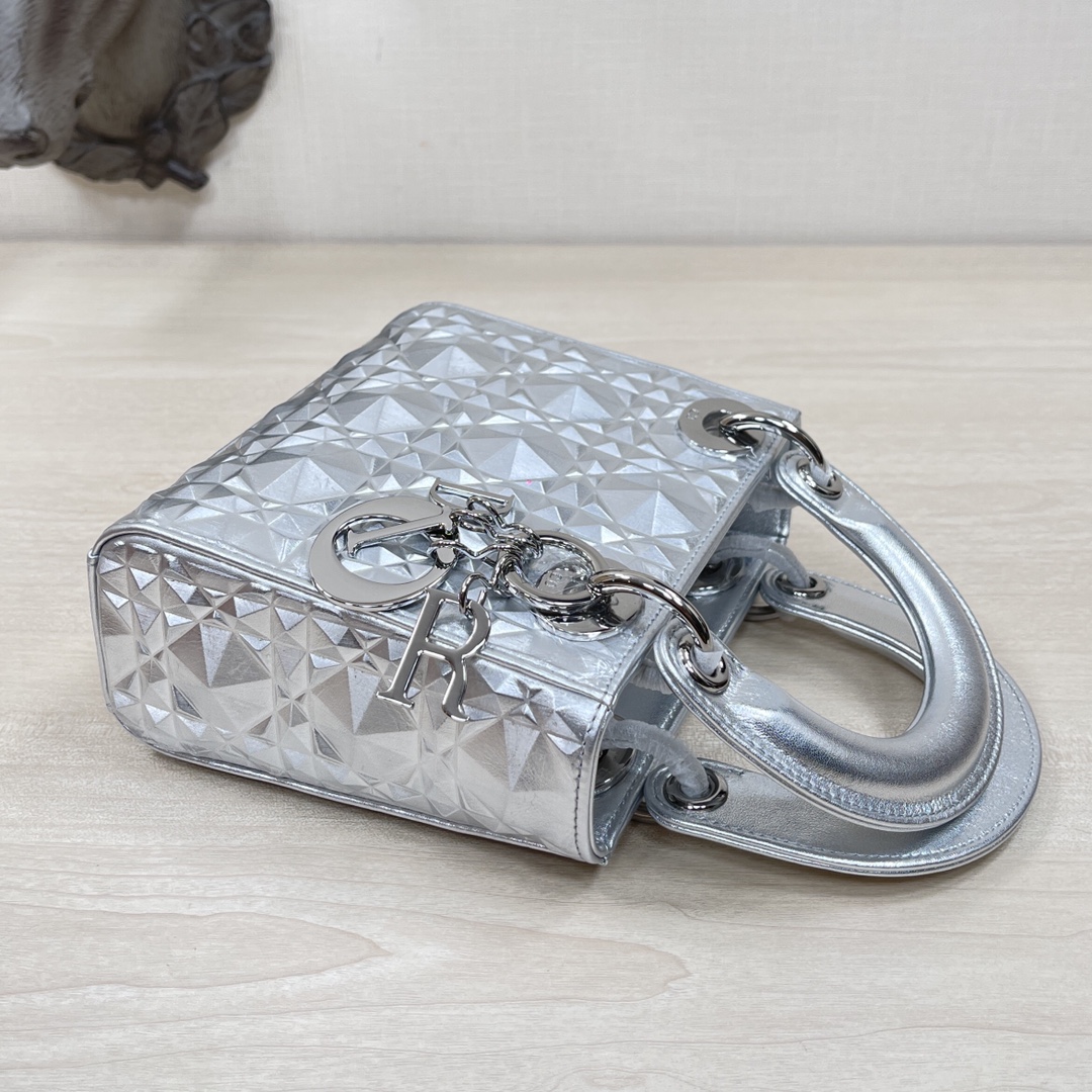 lady D*or-17*15*8cm