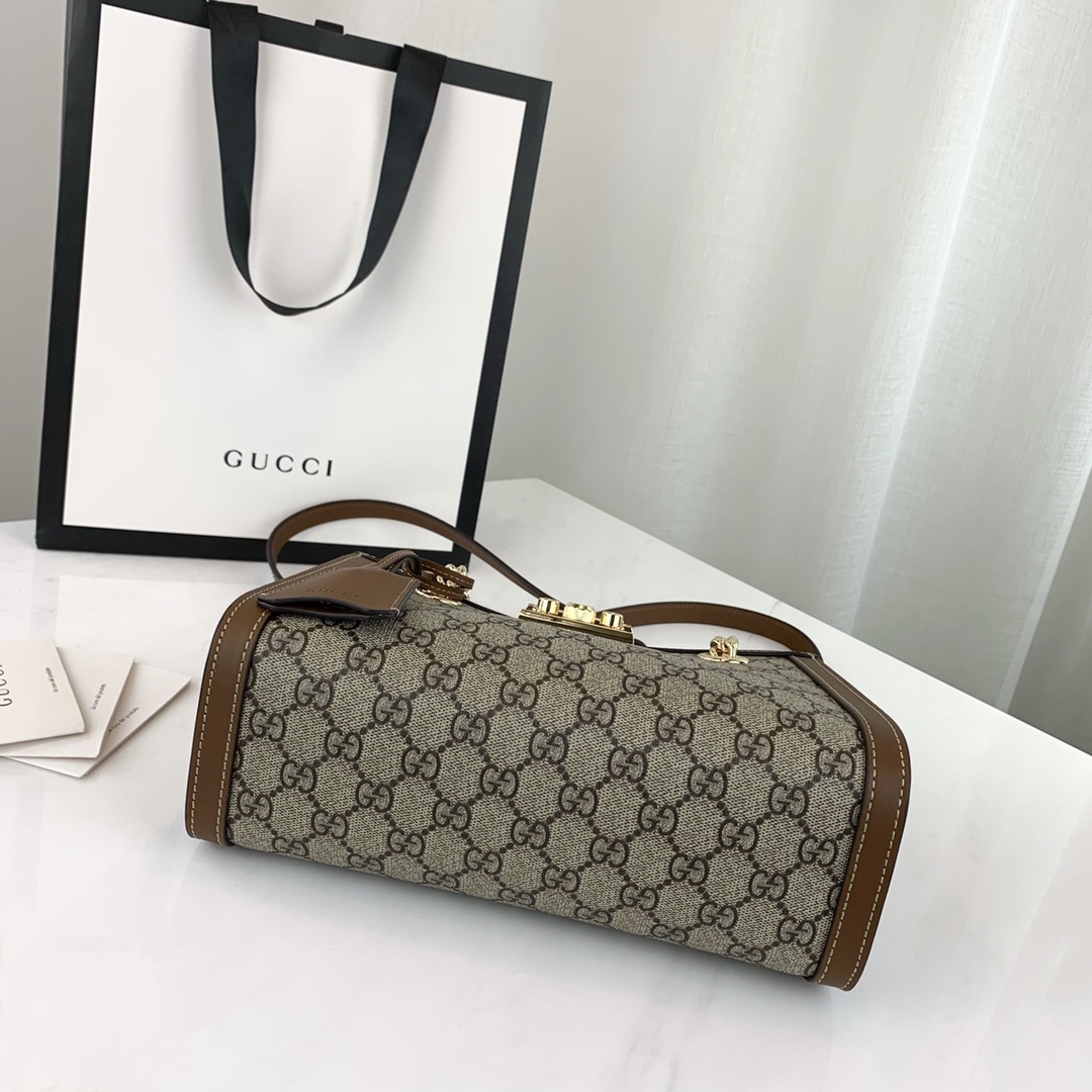 G*u*i padlock bag-26*18*10cm