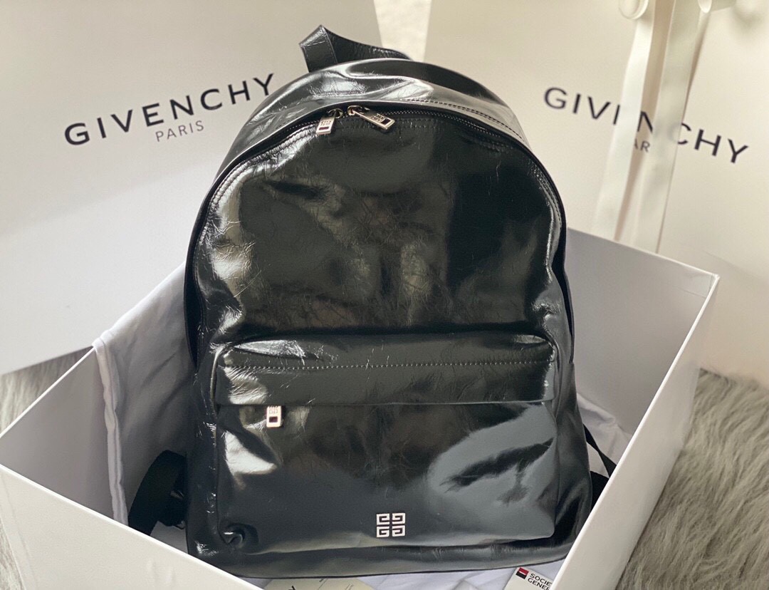 G1uenchy backpack-28x40x15cm