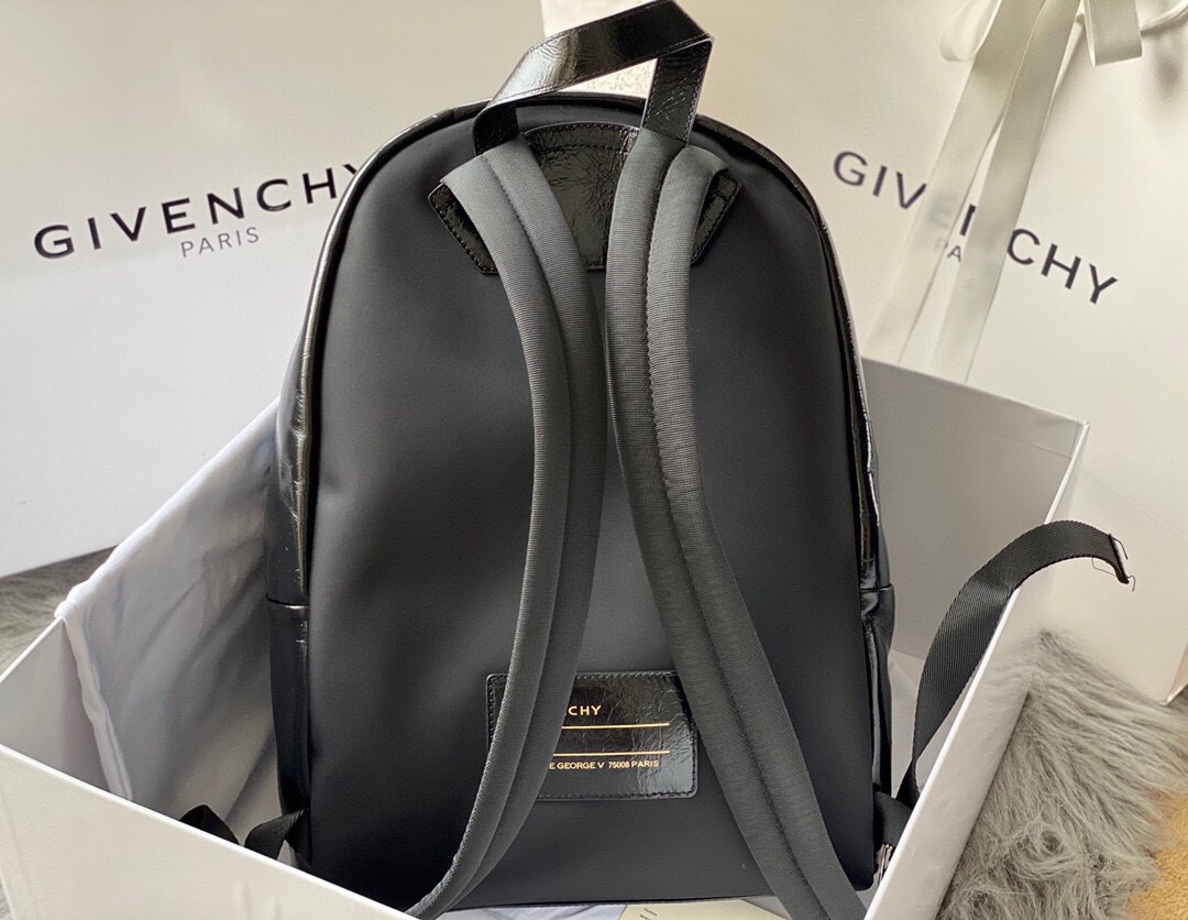 G1uenchy backpack-28x40x15cm
