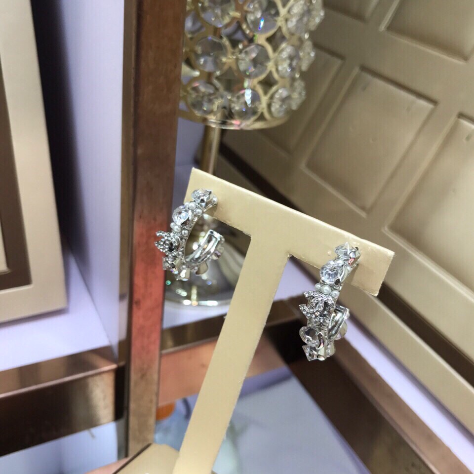Ch@nel Earring