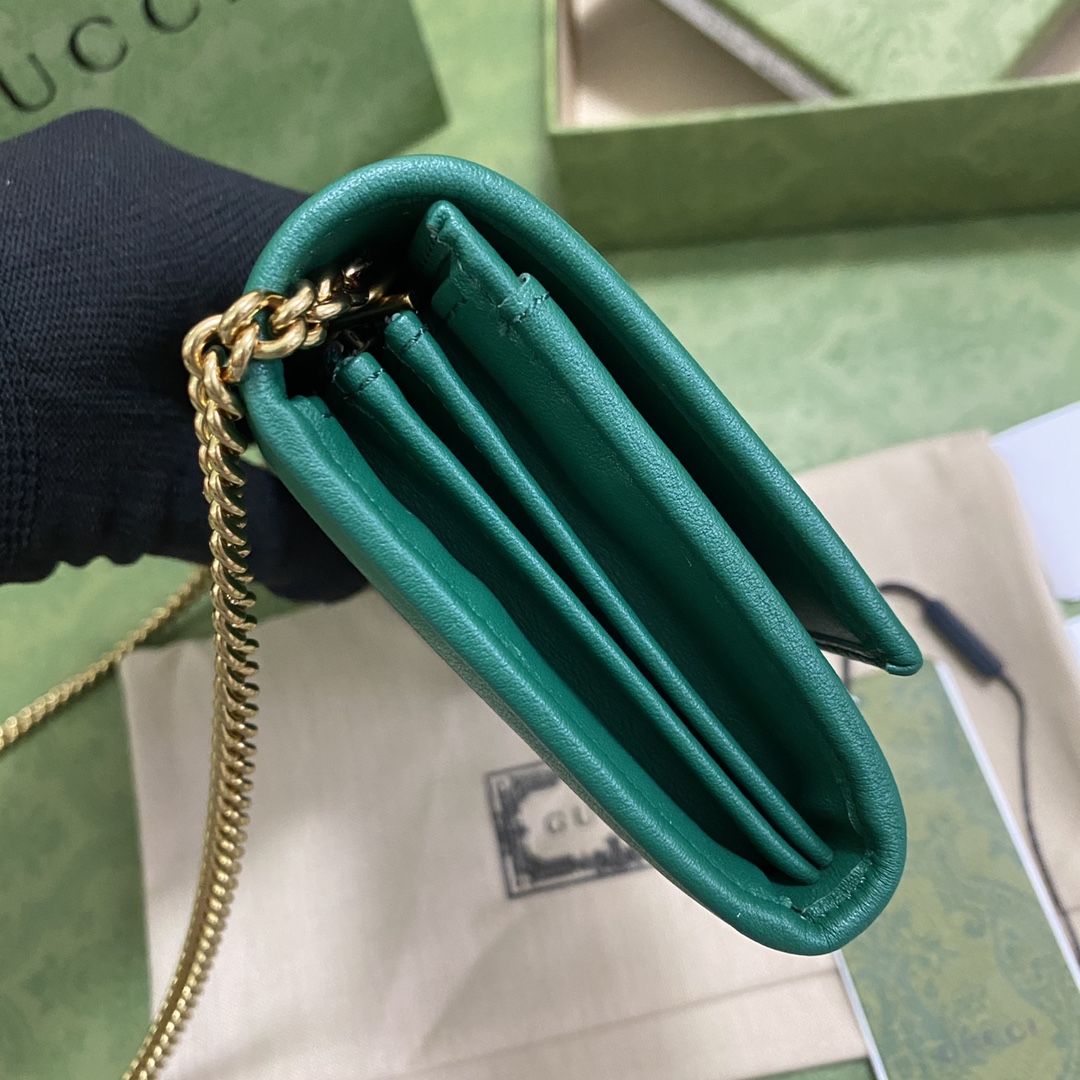 G*u*i chain bag-19*10*3.5cm