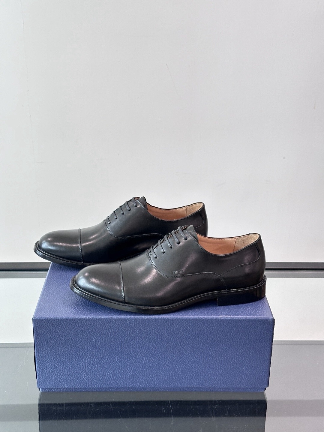 Di*r Timeless Oxford Shoe