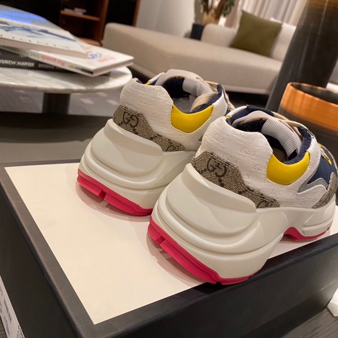 G*u*i sports shoes