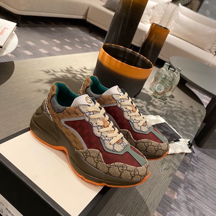 G*u*i sports shoes