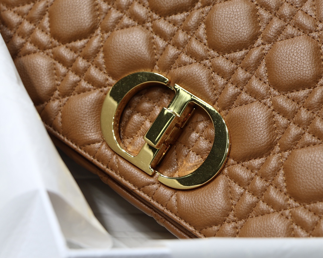 D*or 2021 caro bag-28*17*9cm