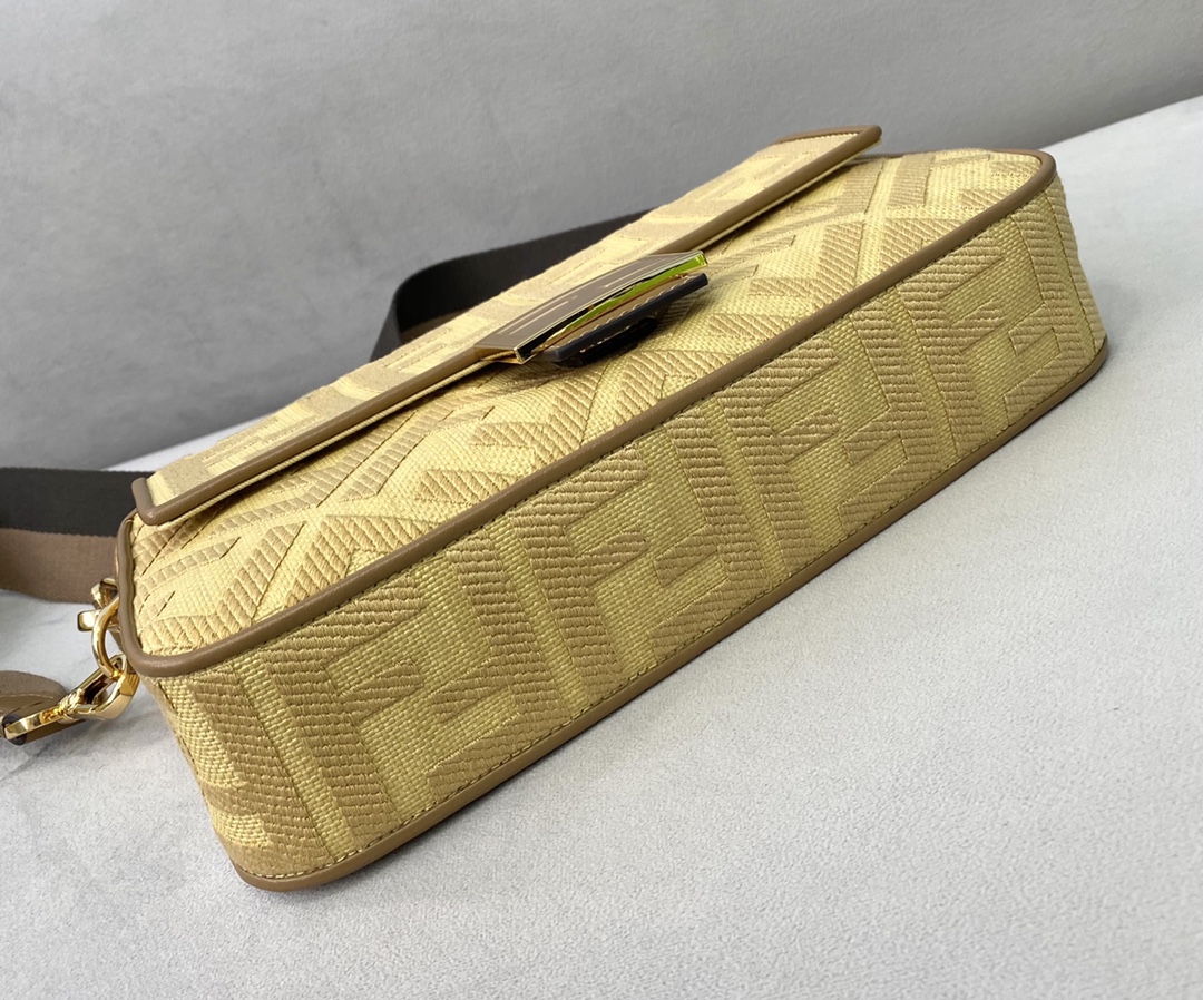 F**di medium baguette bag-26x15x4cm
