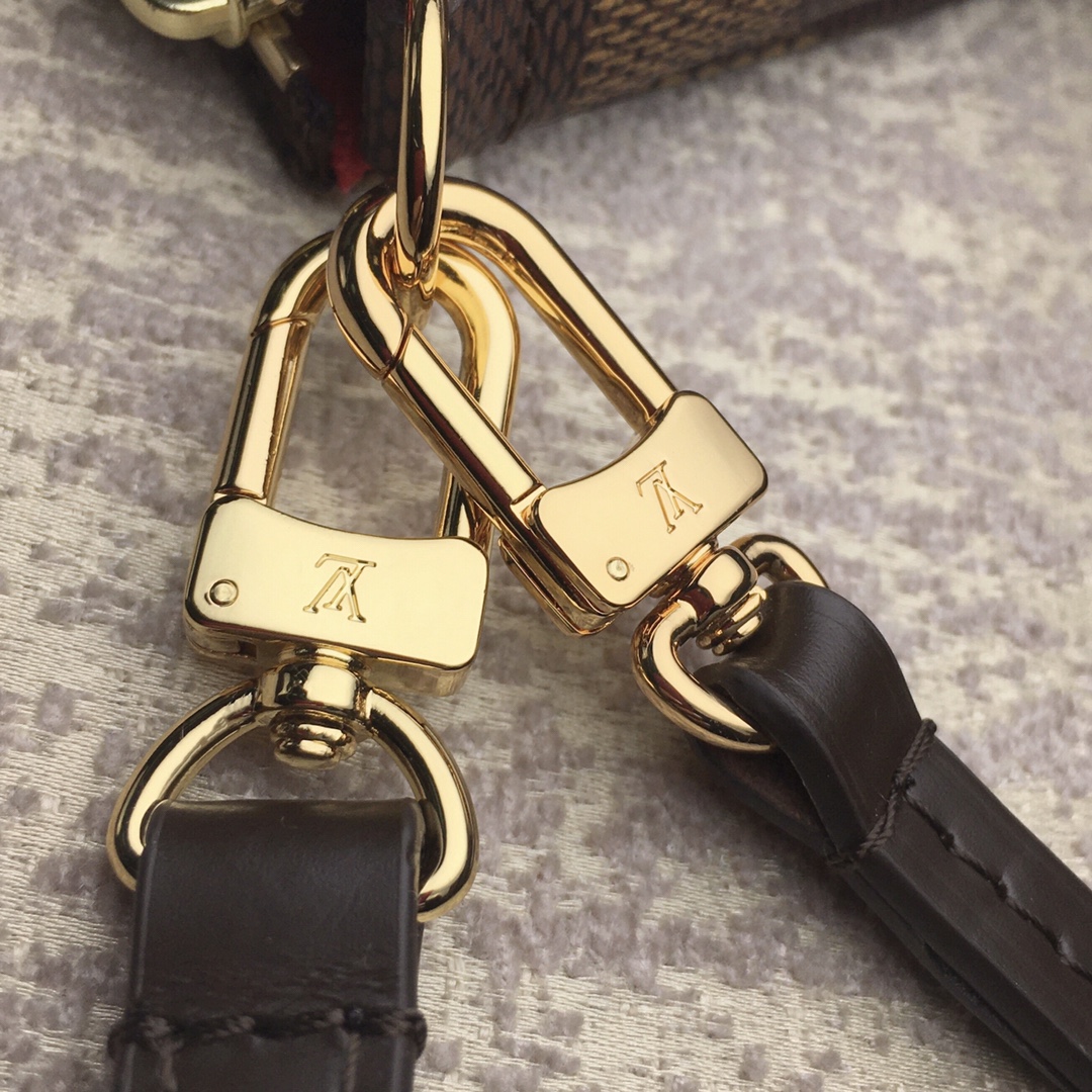 l0*is V*t0n pochette accessoires-24x14x4cm