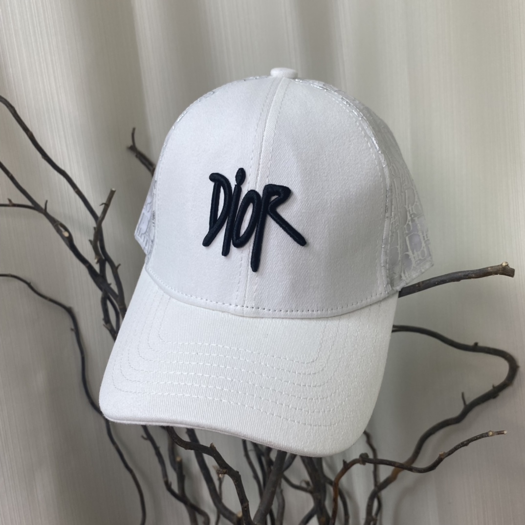 D*or hats