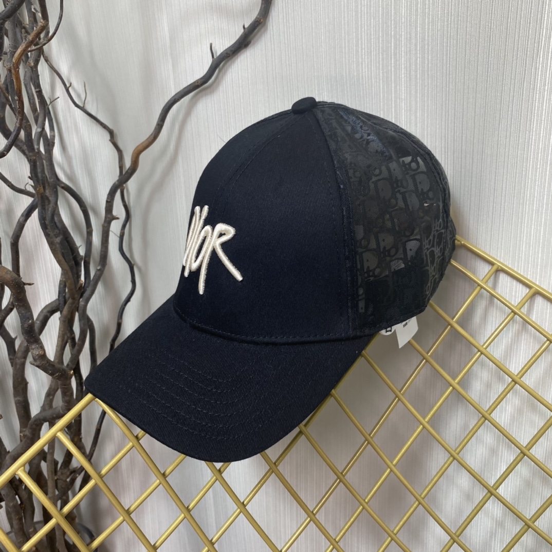 D*or hats