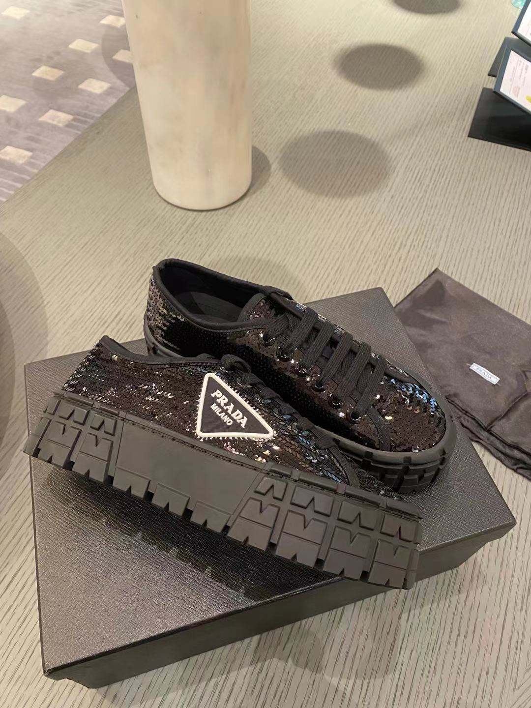 Pra*a boots 2022ss