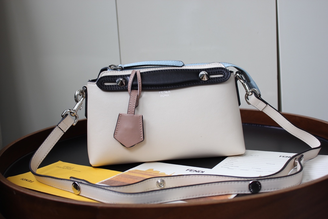 F**di by the way handbag-20*13*8.5cm