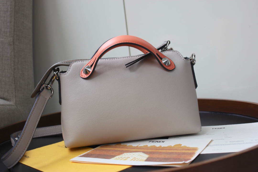 F**di by the way handbag-20*13*8.5cm