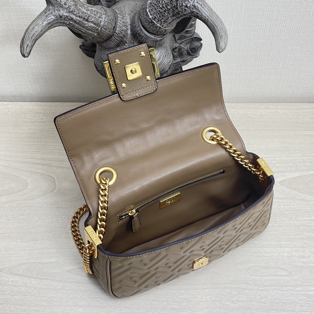 F**di baguette bag-24x14x7cm