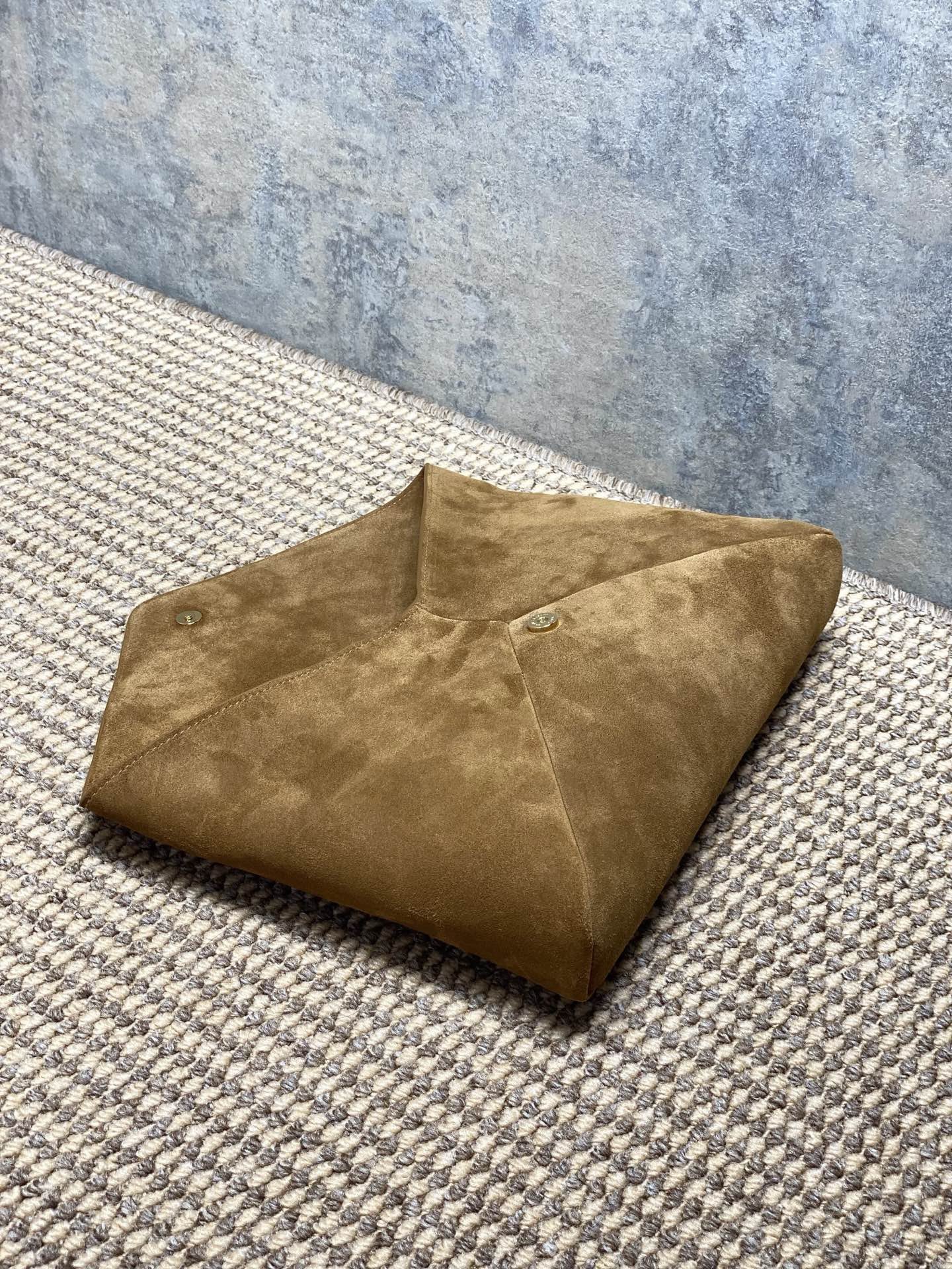 Y51 CASSANDRE Large Envelope Pouch In Suede -‎29.5x18x4.5CM